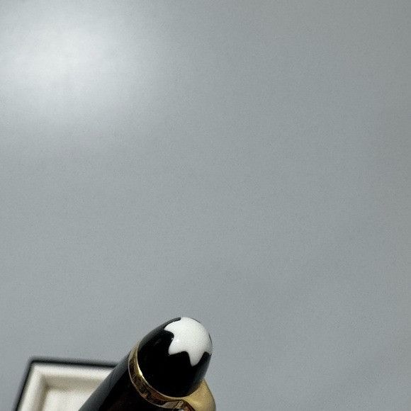 Montblanc Montblanc Meisterstück Classique Ballpoint Pen Black Gold Size ONE SIZE - 3 Thumbnail