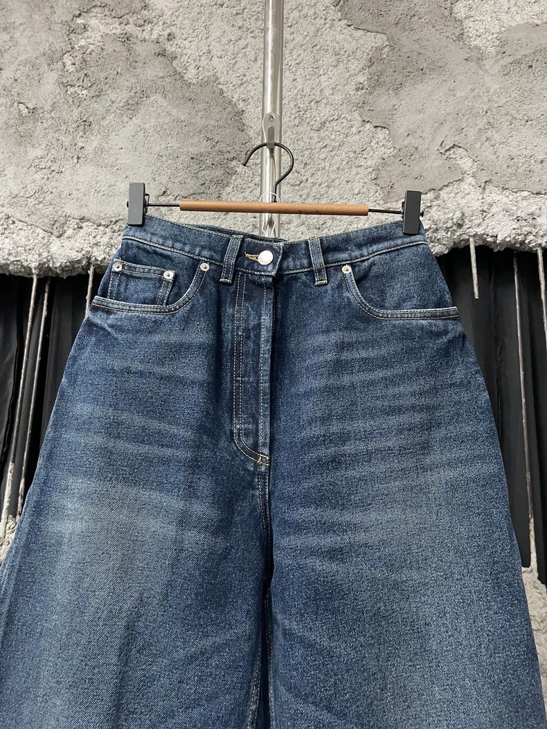 Prada Prada Metallic triangle jeans 2502-Nextarrow Size US 26 / EU 42 - 3 Thumbnail