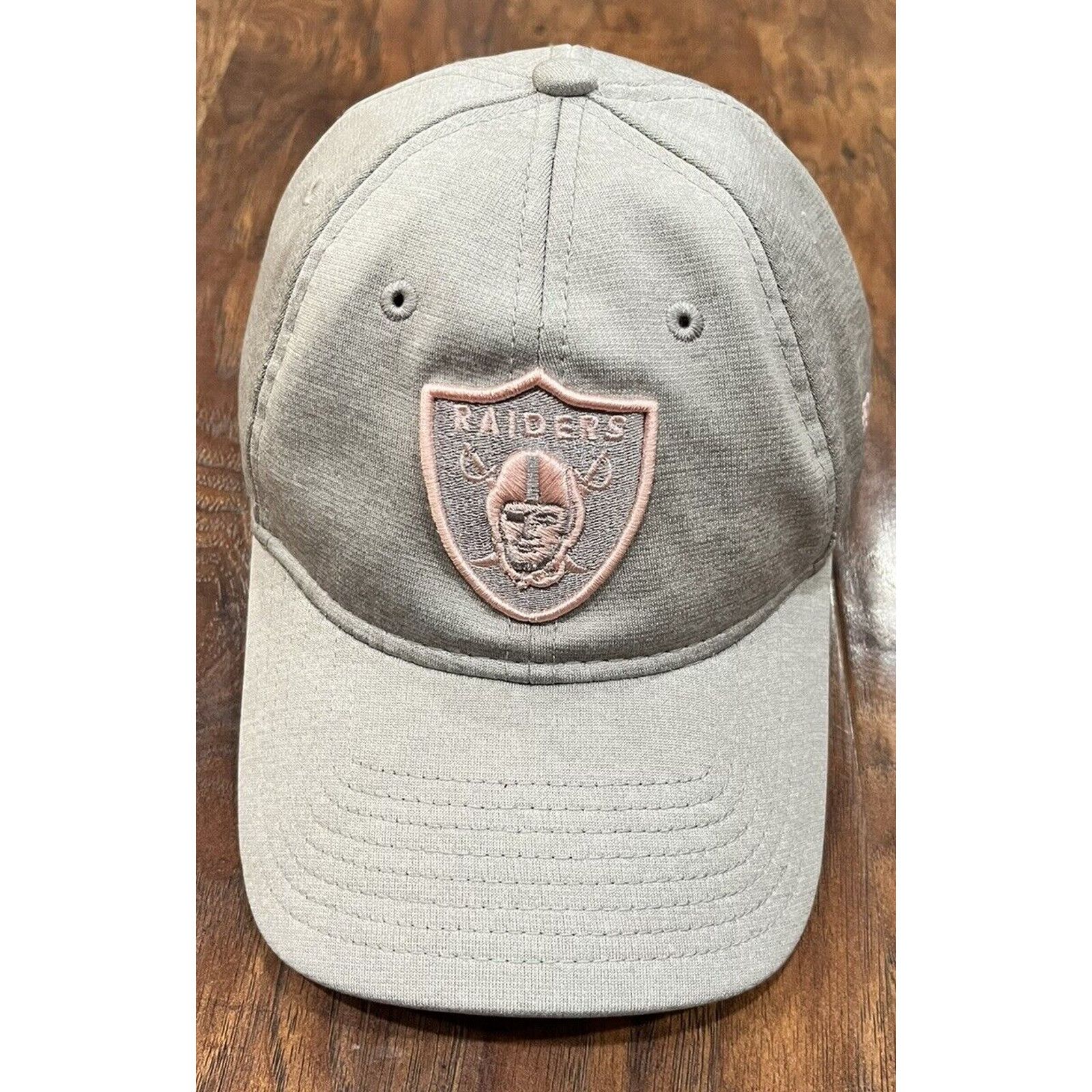 New Era RAIDERS HAT PINK GRAY LOGO NEW ERA WOMEN 9Twenty Strap Back Size ONE SIZE - 1 Thumbnail