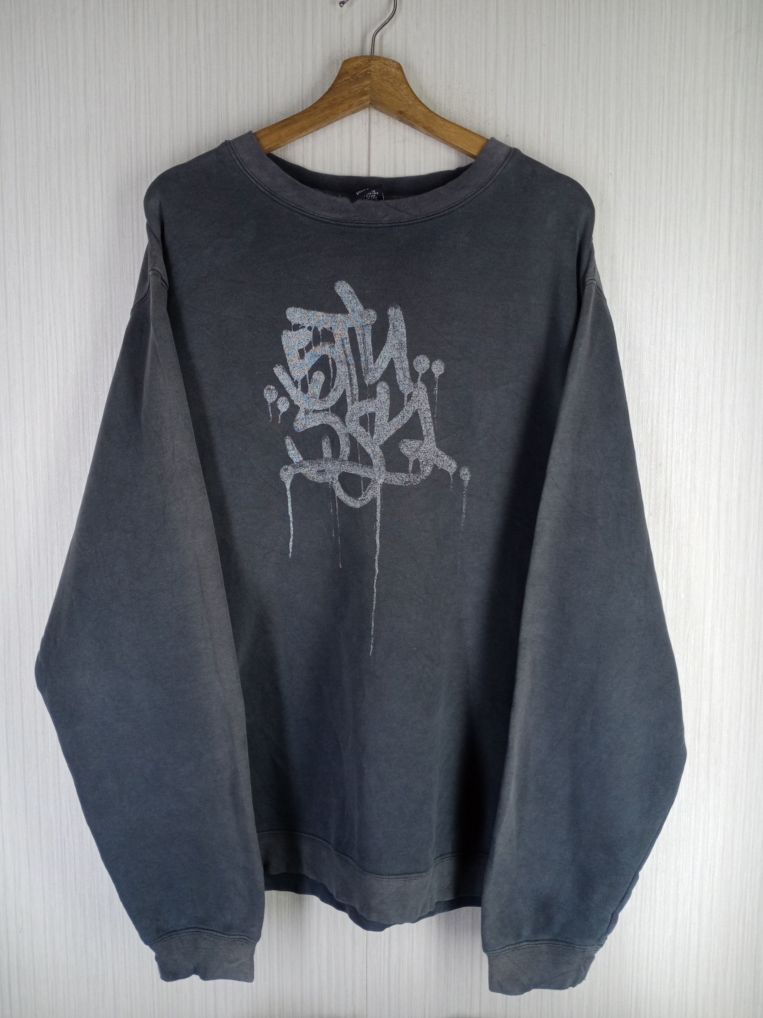 Stussy Very Rare Vintage Distressed Stussy Graffiti Sweatshirt Size US XL / EU 56 / 4 - 1 Thumbnail