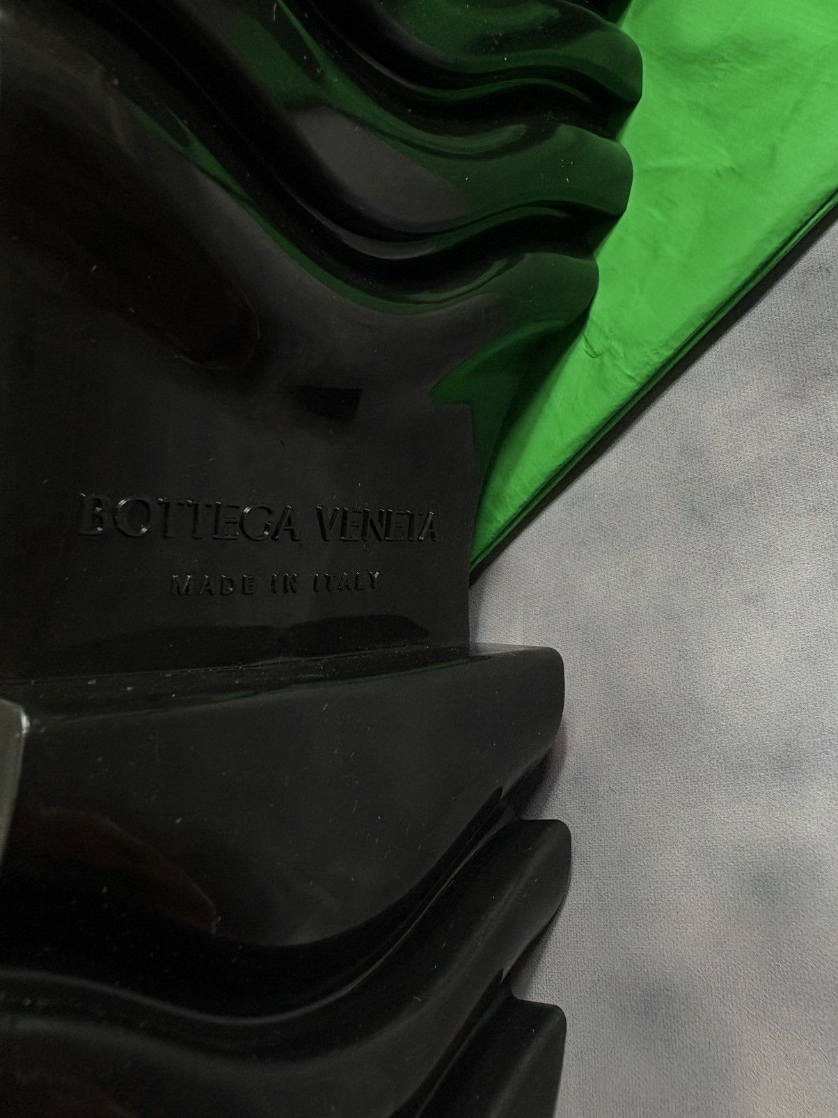 Bottega Veneta Shiny Rubber Stride Ankle Boots Bottle Green Size US 11 / IT 41 - 12 Thumbnail