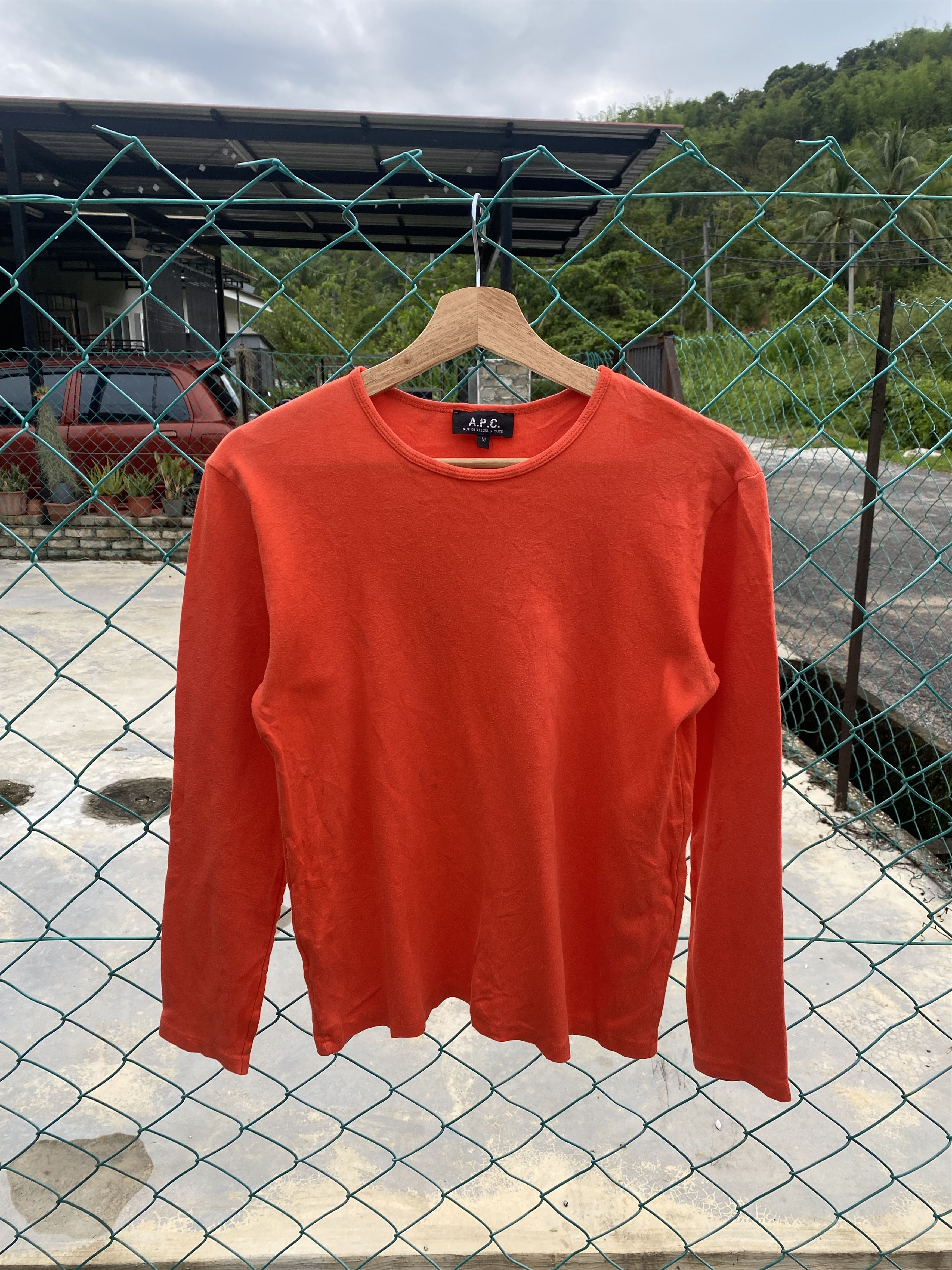 A.P.C. A.P.C long sleeve tshirt Size M / US 6-8 / IT 42-44 - 1 Thumbnail