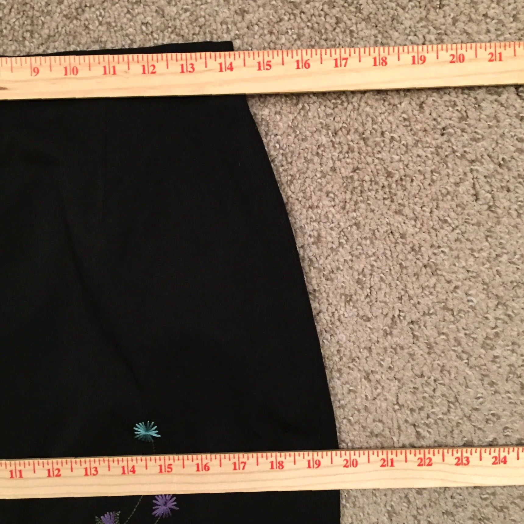 Worthington Worthington Skirt Women's Knee Length Black Embroidered Lined Slit Size 10 Regular Pencil - Dry Clean Only Size 32" / US 10 / IT 46 - 3 Thumbnail