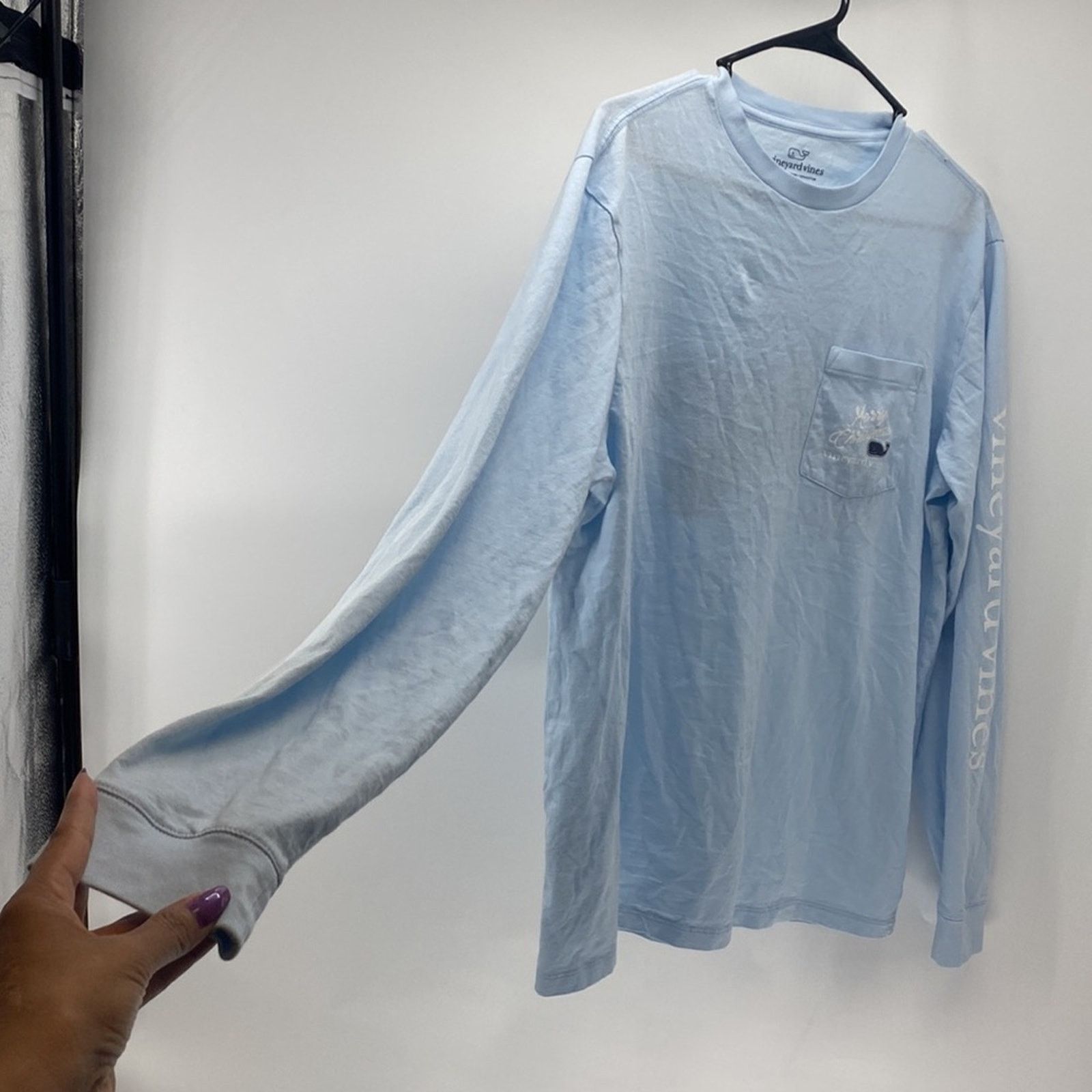 Vineyard Vines Vineyard Vines long sleeve Christmas T-shirt truck graphic Size US M / EU 48-50 / 2 - 5 Thumbnail