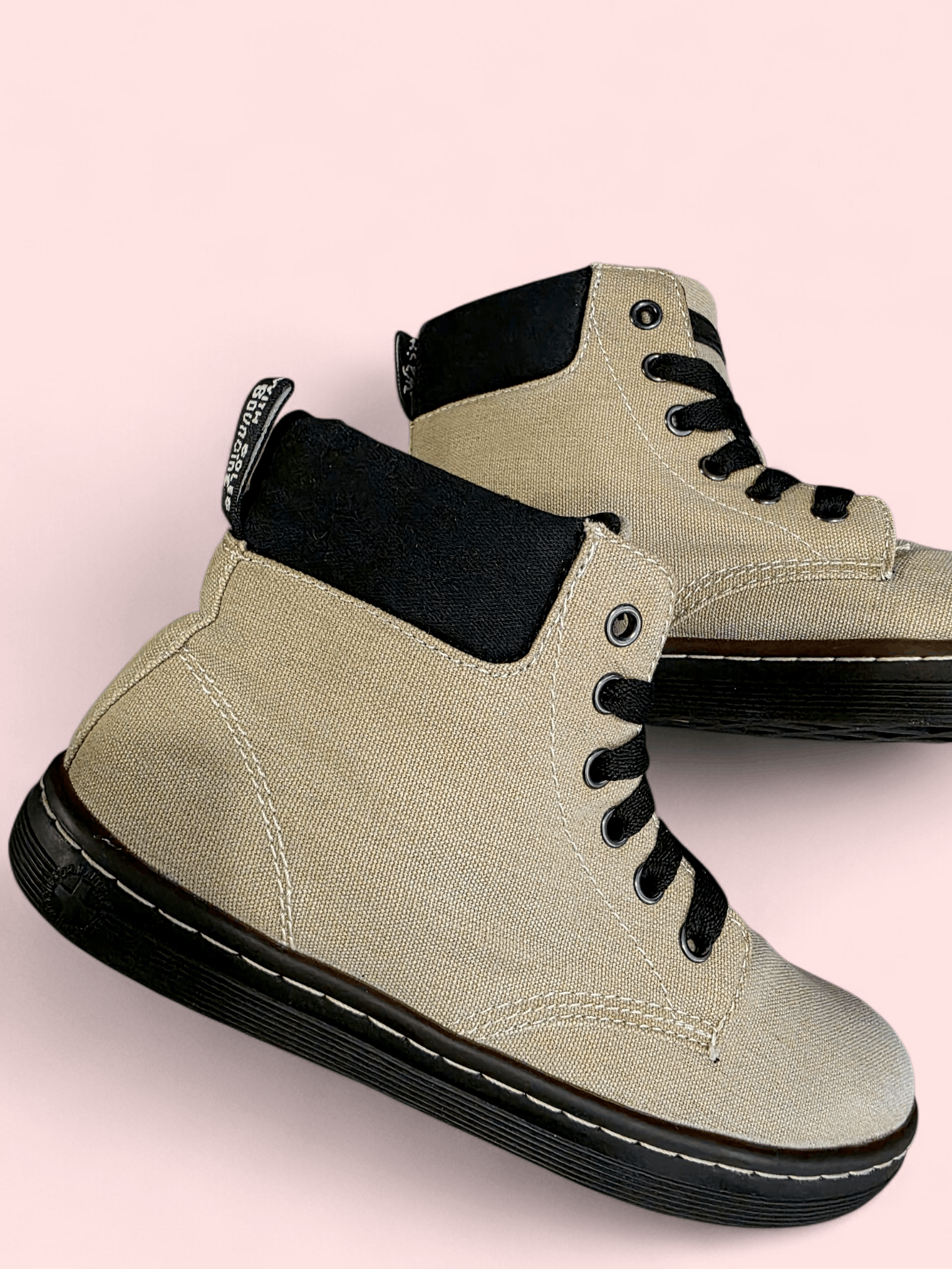 Dr. Martens A more relaxed take on Dr. Martens - fashionella Size US 7 / IT 37 - 1 Thumbnail