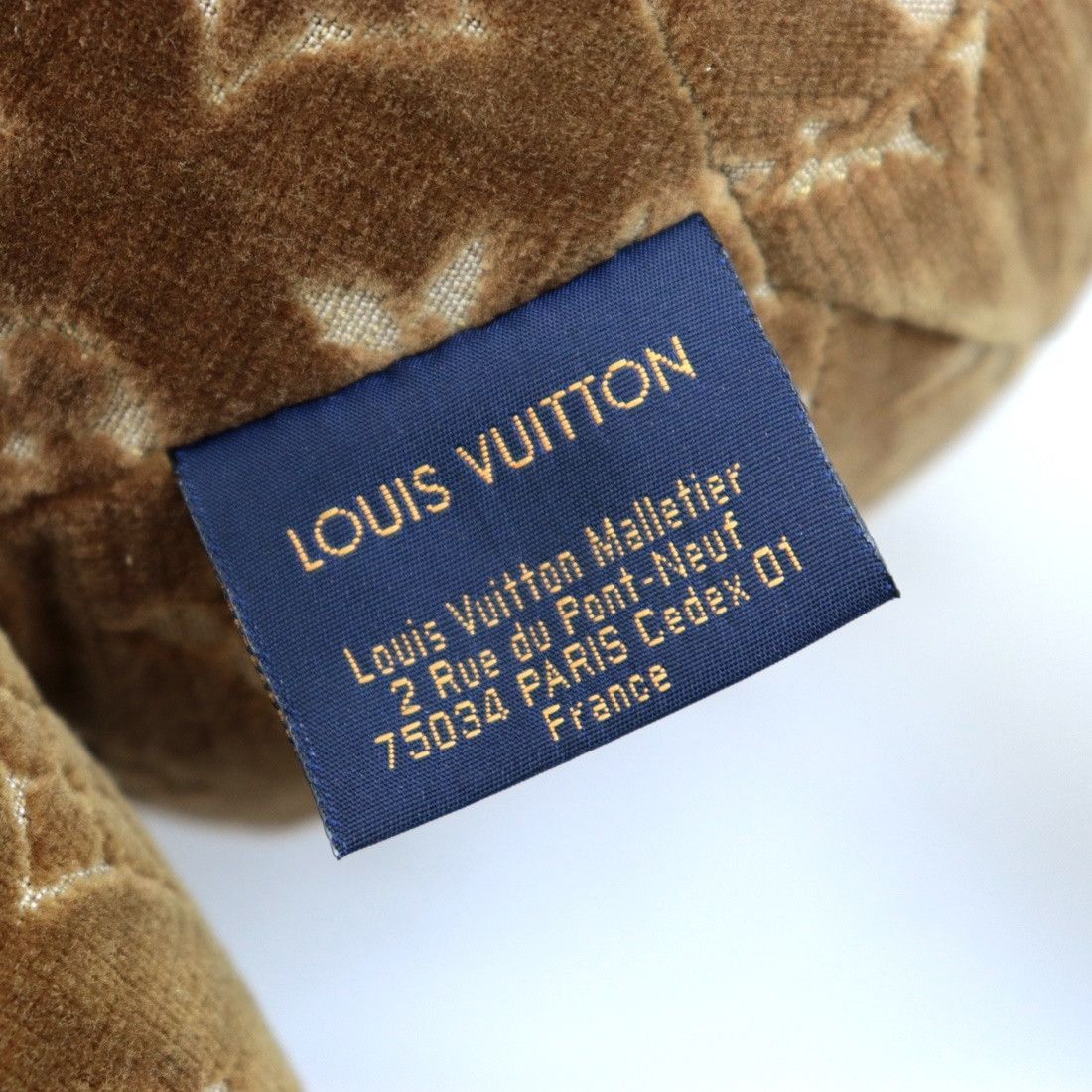 Louis Vuitton Louis Vuitton Monogram Velour Teddy Bear Size ONE SIZE - 6 Thumbnail
