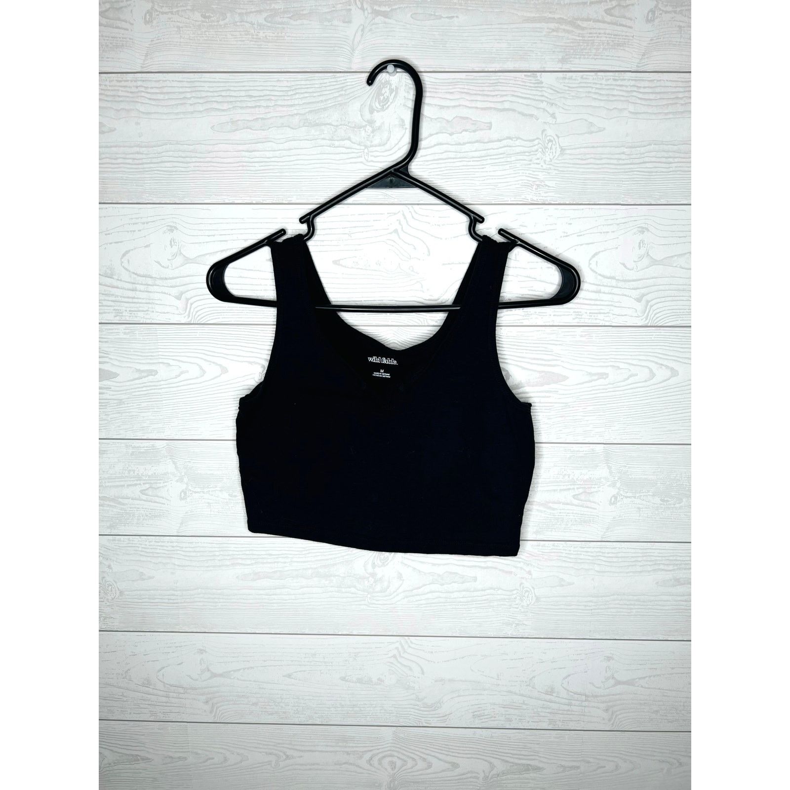 Other Wild Fable black notched crop top Size Medium Size M / US 6-8 / IT 42-44 - 1 Thumbnail