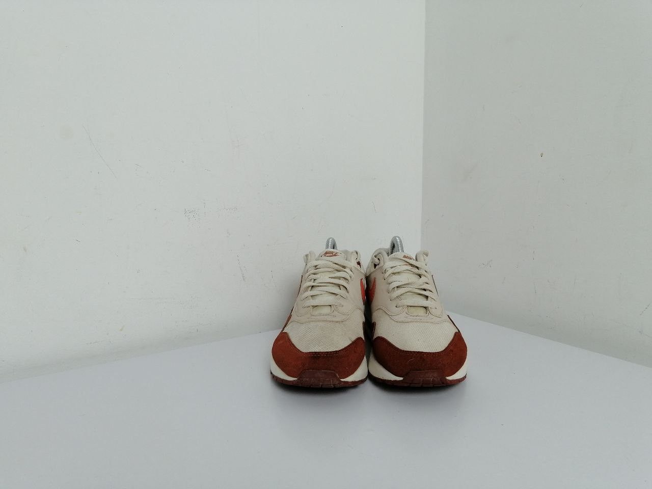 Nike Nike Air max 1 Mars Stone Size 9.5 Men Size US 9.5 / EU 42-43 - 4 Thumbnail