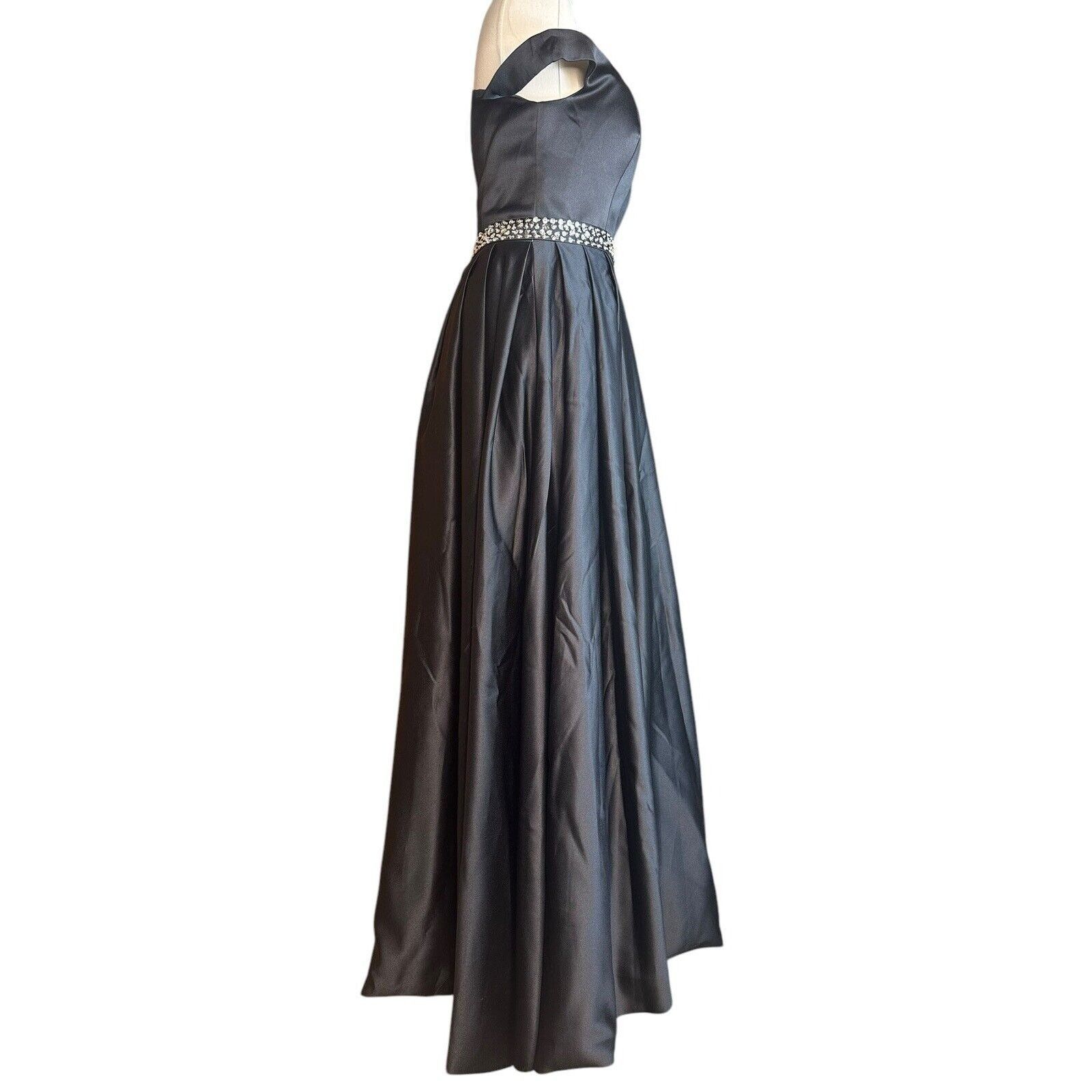 Other Long Black Off the Shoulder Formal Dress Pockets Sequins 4? Size S / US 4 / IT 40 - 8 Thumbnail
