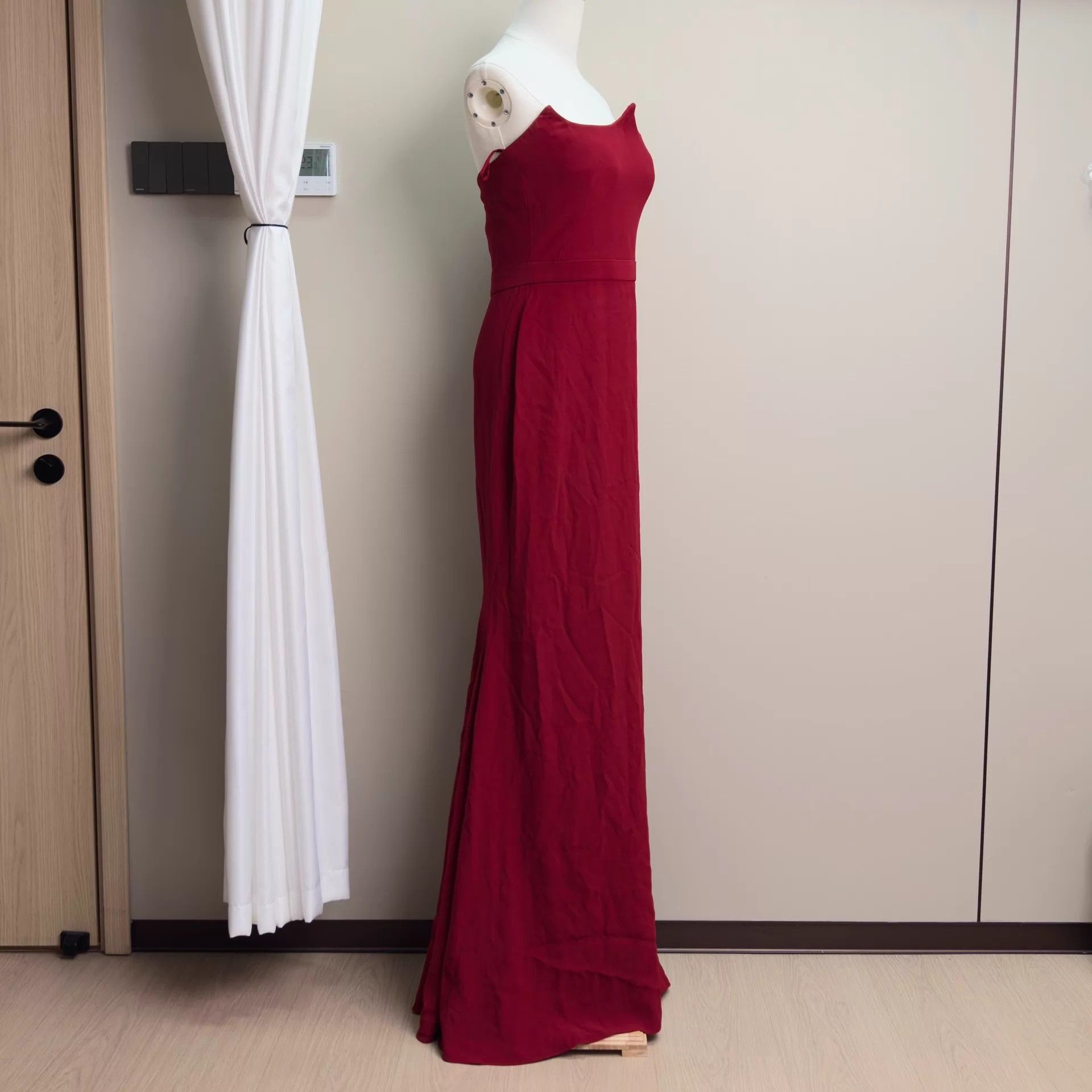 Alexander McQueen ALEXANDER MCQUEEN red strapless top 40 (165/88A) Size S / US 4 / IT 40 - 3 Thumbnail