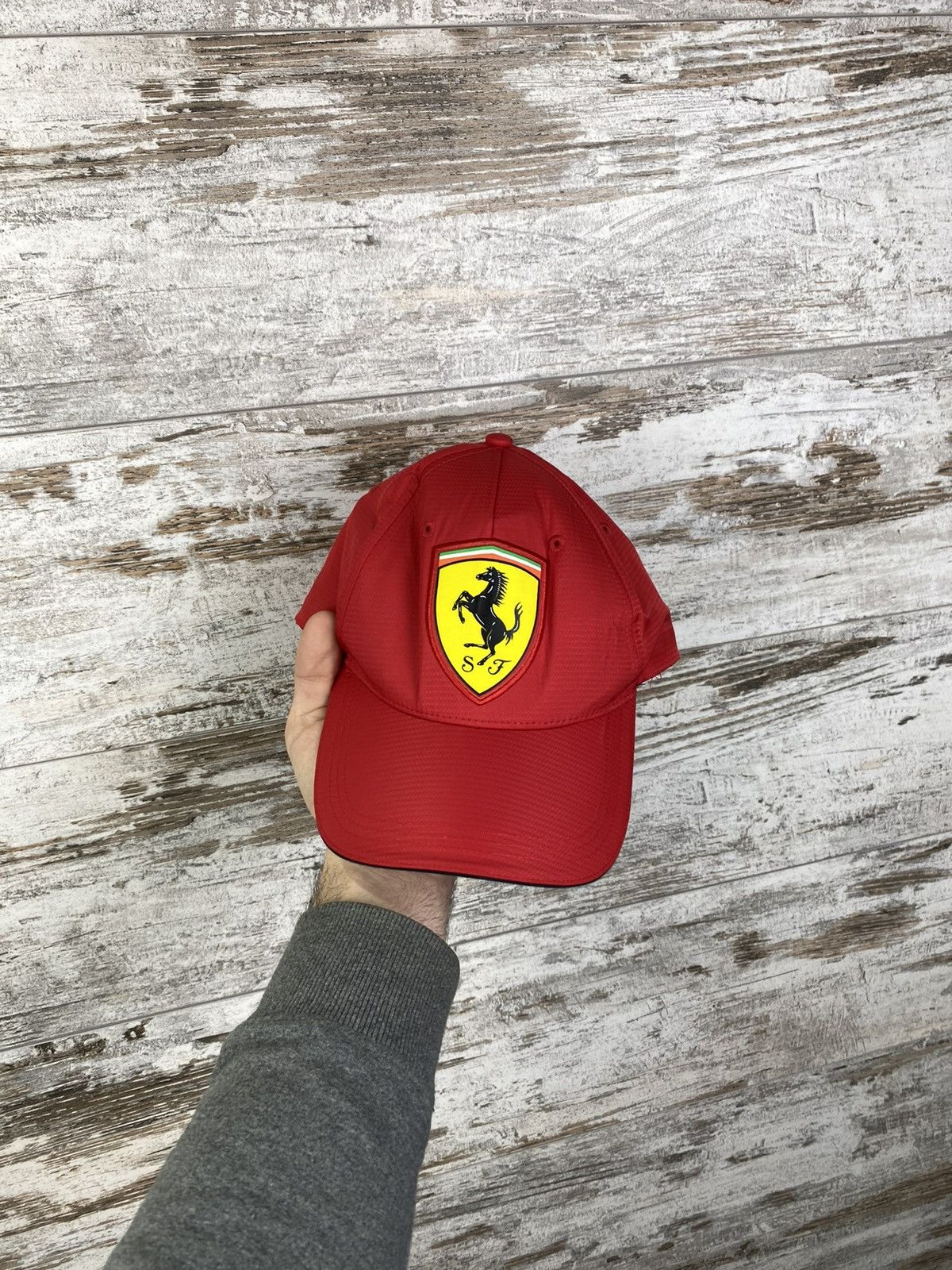 Ferrari × Vintage Mens Vintage Ferrari cap racing hats Size ONE SIZE - 1 Thumbnail