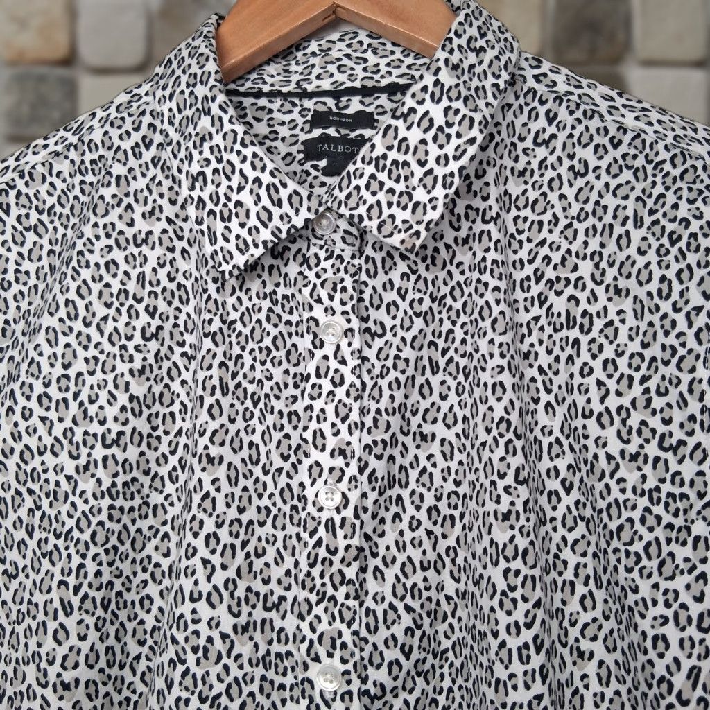 Talbots Talbots Blouse Women 14 Gray Black Leopard Print Long Sleeve Button Size XL / US 12-14 / IT 48-50 - 1 Thumbnail