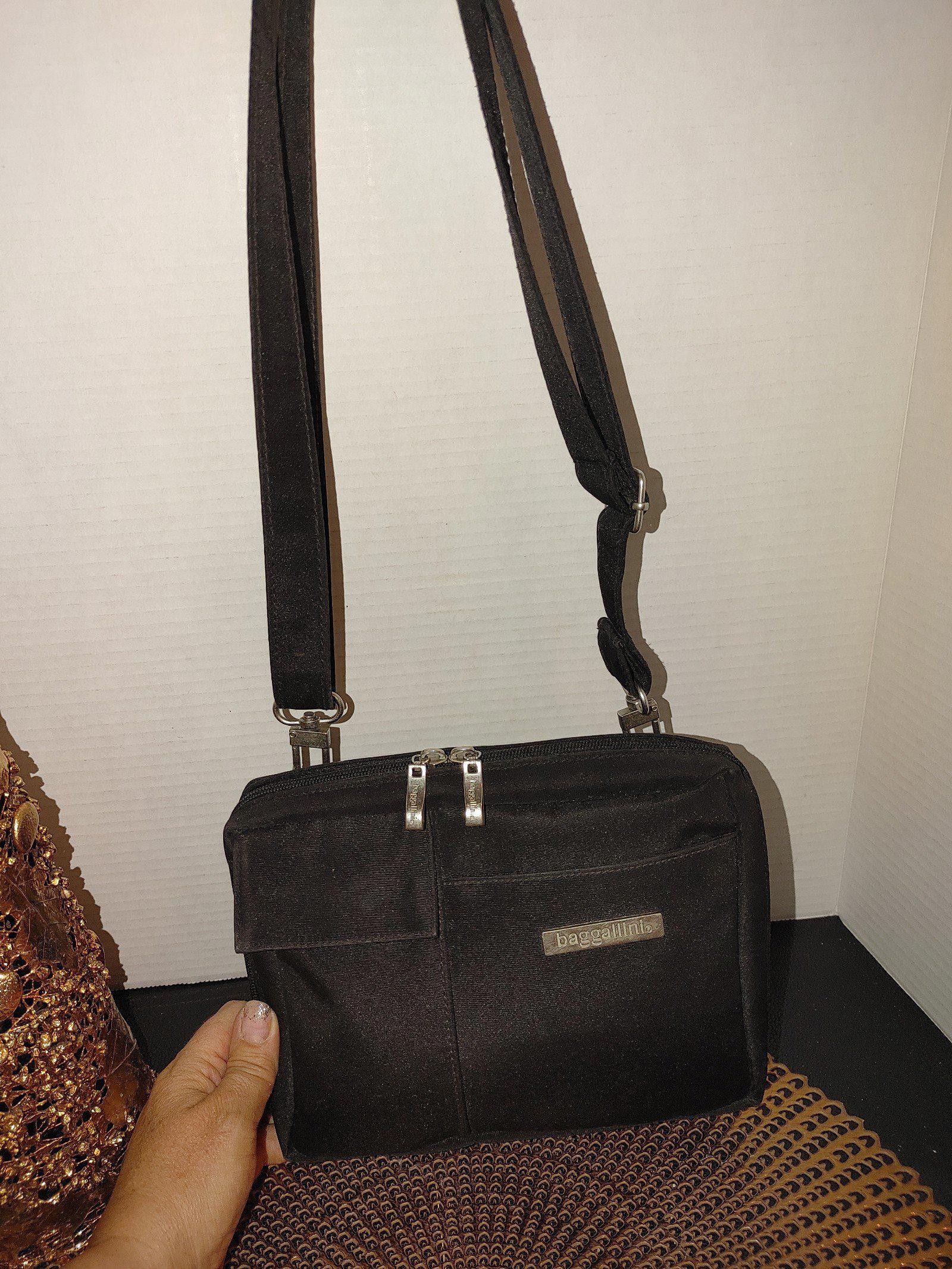 Designer Baggallini Crossbody Bag Size ONE SIZE - 1 Thumbnail