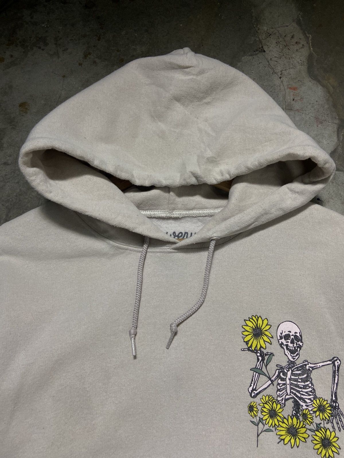 Bowery Bowery Skull + Flowers Hoodie Size US M / EU 48-50 / 2 - 10 Thumbnail