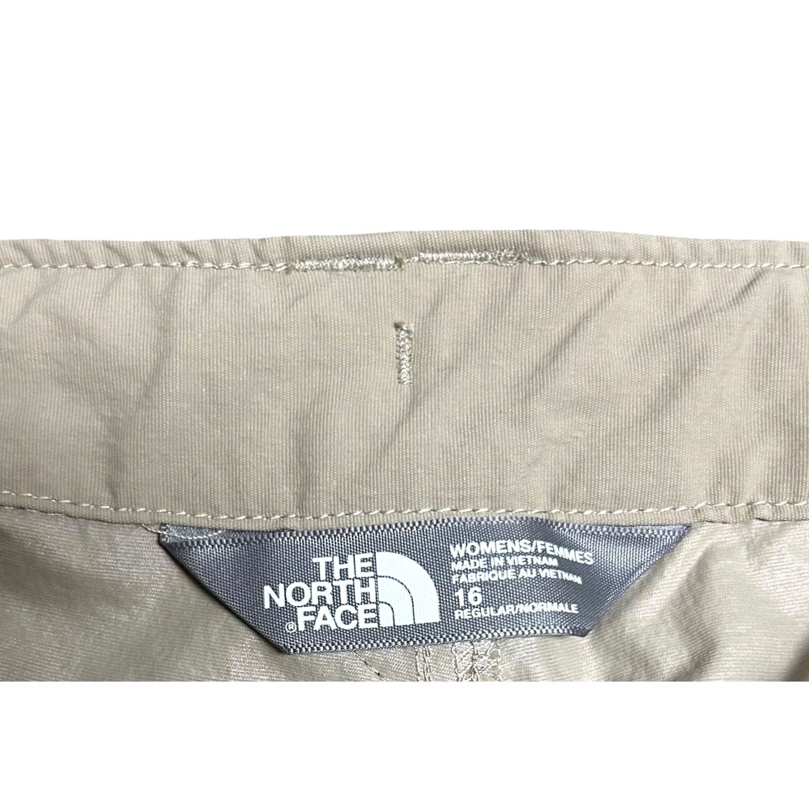 The North Face The North Face Women's Convertible Hiking Pants To Shorts Sz 16 Brown Nylon Pants Size 38" / US 16 / IT 52 - 7 Thumbnail