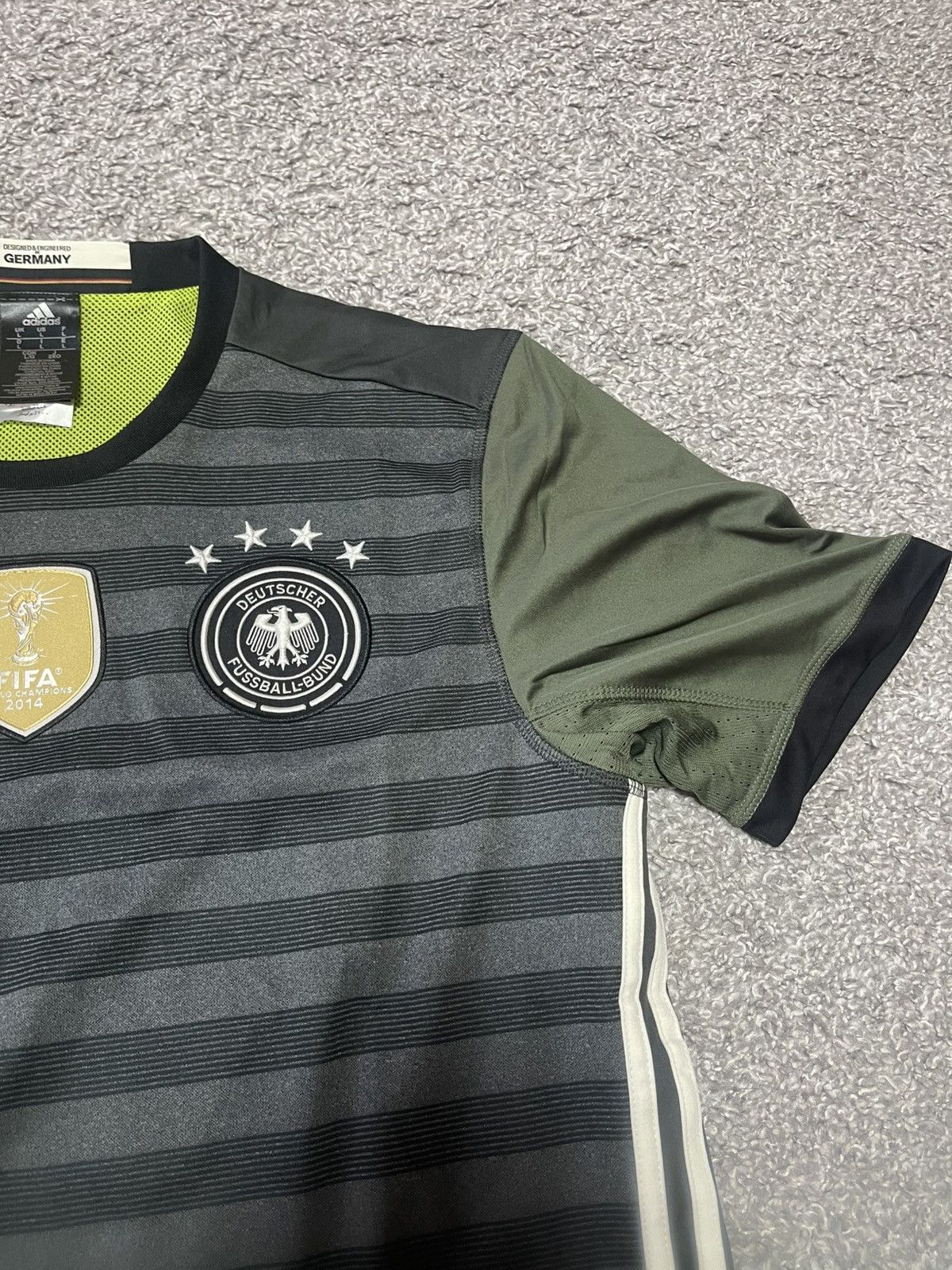 Adidas GERMANY 2016-2019 AWAY FOOTBALL SOCCER JERSEY L ADIDAS Size US L / EU 52-54 / 3 - 3 Thumbnail