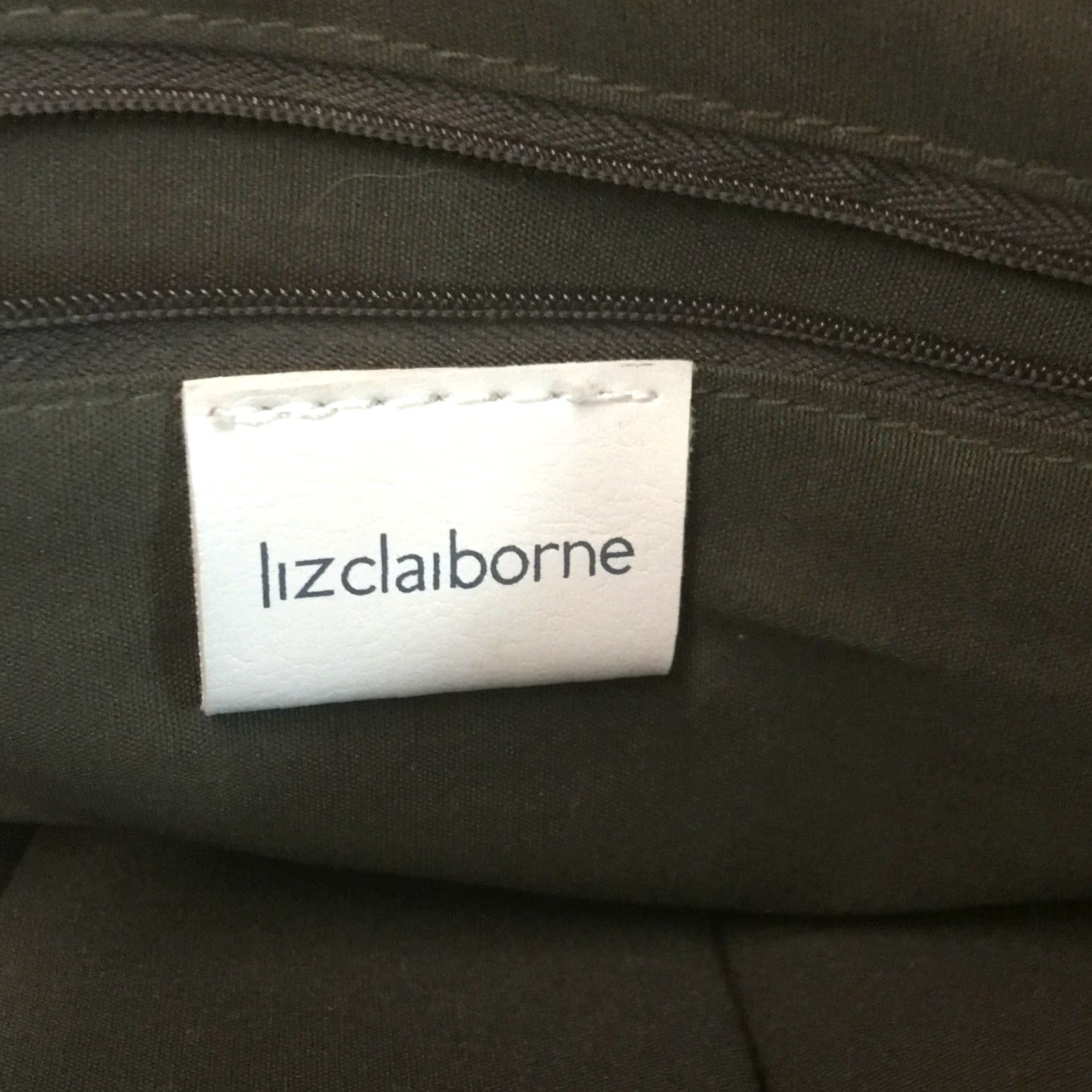 Liz Claiborne VINTAGE Liz Claiborne Women’s Shoulder Bag Organizer Casual Crossbody Purse Black 9.5x10 Size ONE SIZE - 6 Thumbnail
