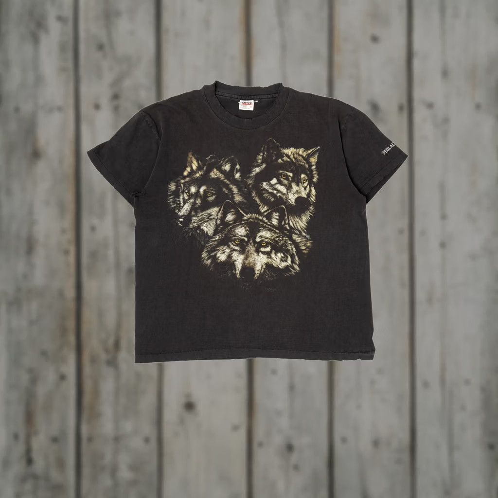 Anvil VINTAGE Wolves Philadelphia Zoo Distressed T-Shirt Unisex Adults Large Black 1990s Mens Womens Boys Girls Size US L / EU 52-54 / 3 - 1 Thumbnail