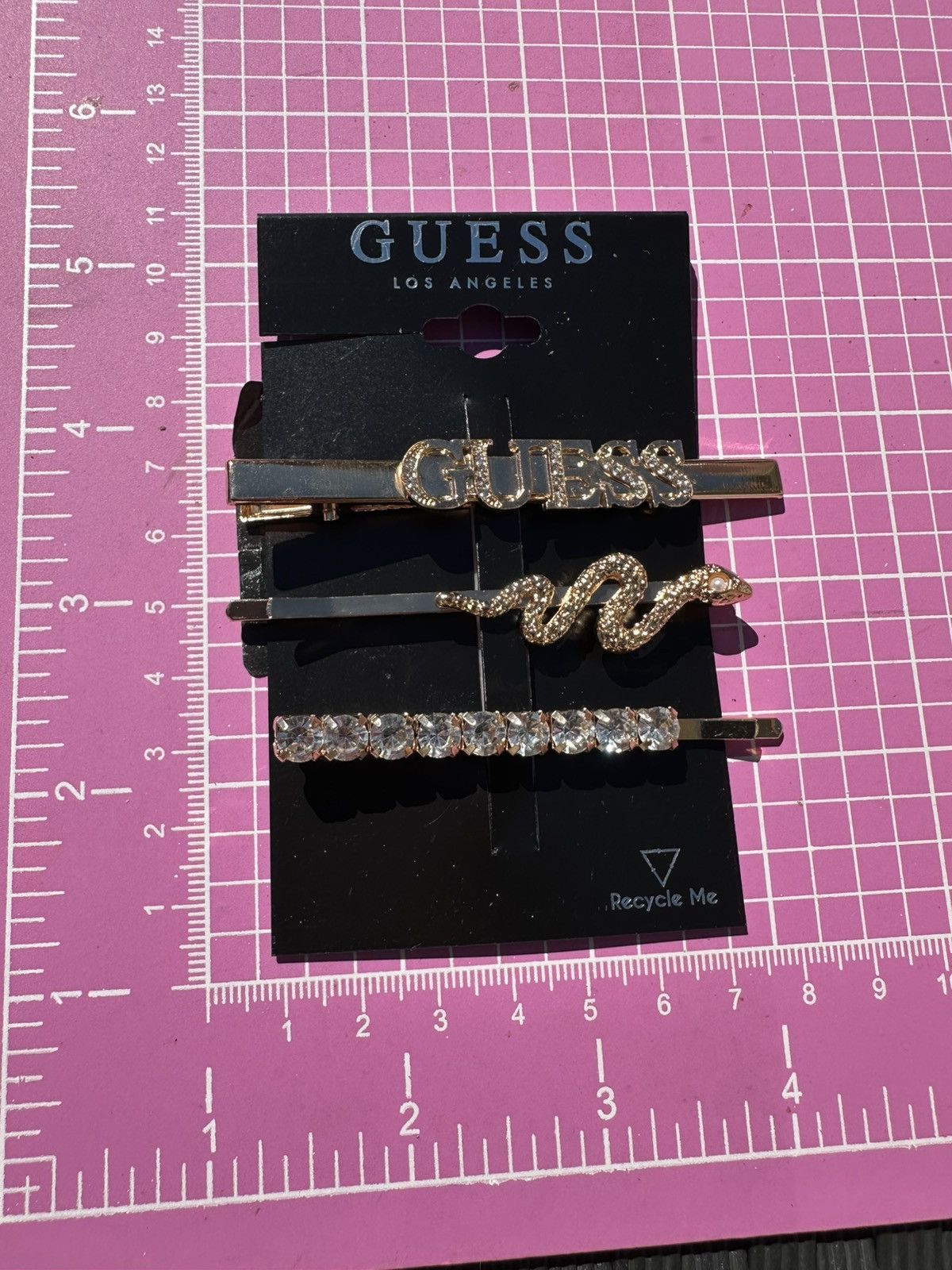 Guess Guess 3pc hair clips gold tone snake + logo + diamonds paved Size ONE SIZE - 4 Thumbnail