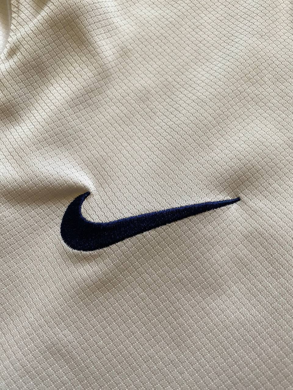 Nike Vintage Nike England Y2K Logo England Football Jersey Size US M / EU 48-50 / 2 - 7 Thumbnail