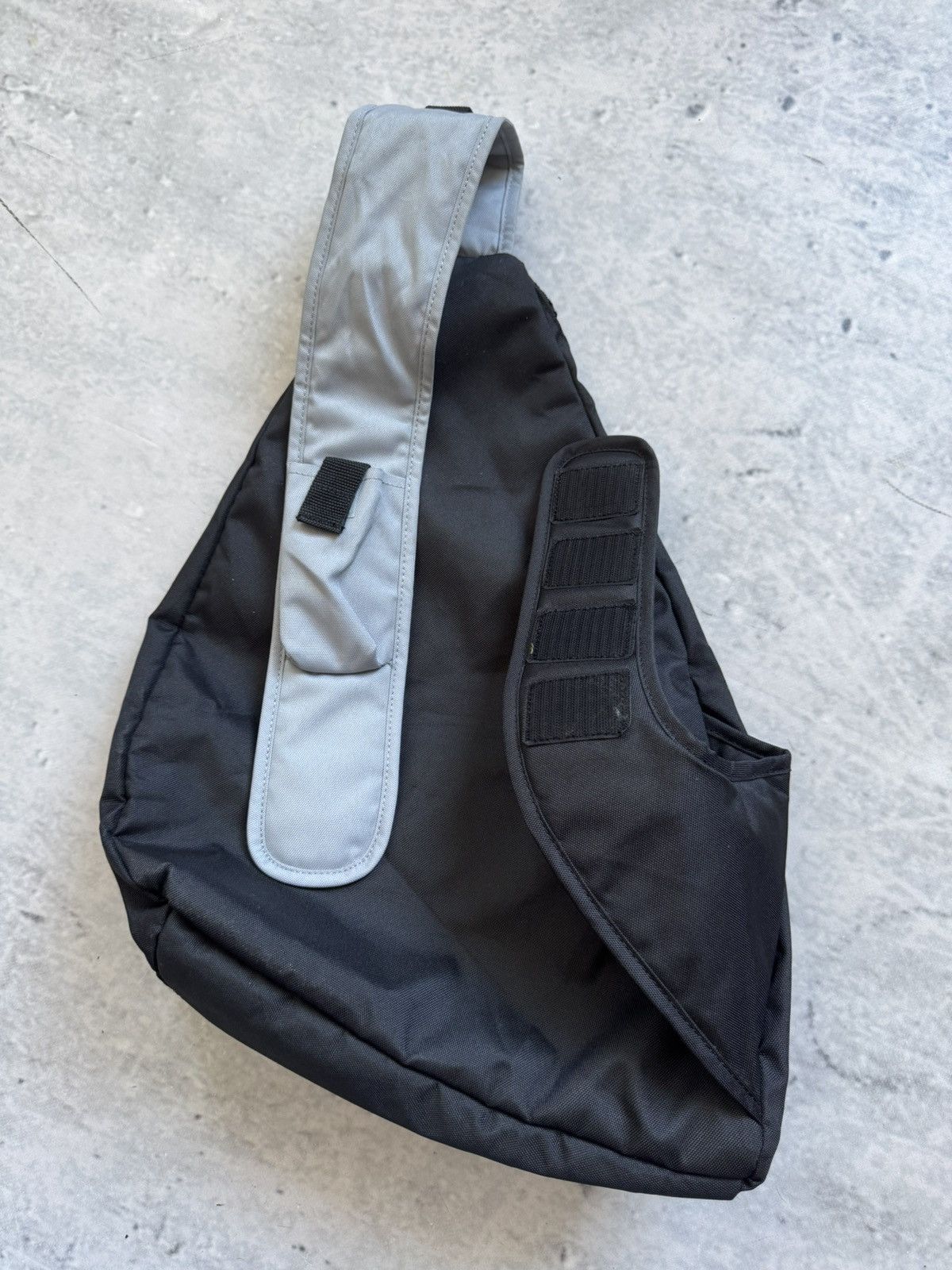 Adidas × Vintage Adidas sling bag Y2K vintage Size ONE SIZE - 2 Thumbnail