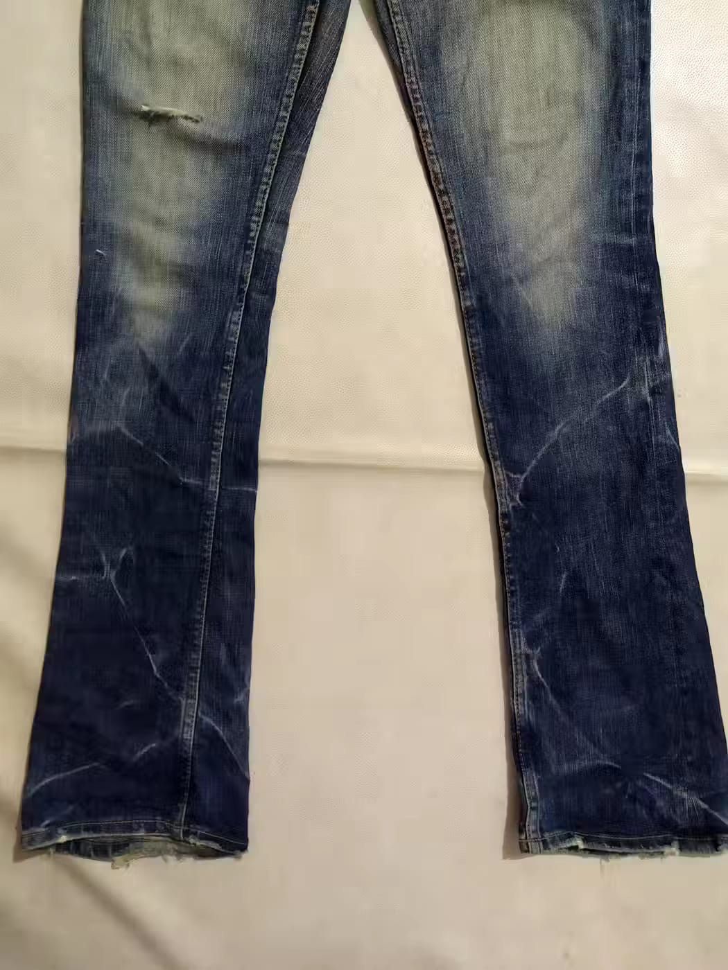 Hysteric Glamour Hysteric Glamour Distressed Studded Flare Low Rise Jeans Size 28" / US 6 / IT 42 - 5 Thumbnail
