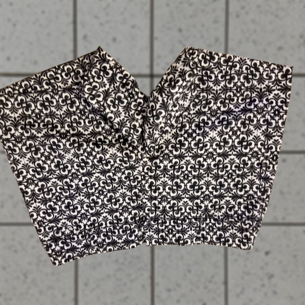 White House Black Market Womens White House Black Market Shorts Chino Cotton Stretch 0 Black White Pants Sh/Shorts? Size 25" / US 0 / IT 36 - 1 Thumbnail