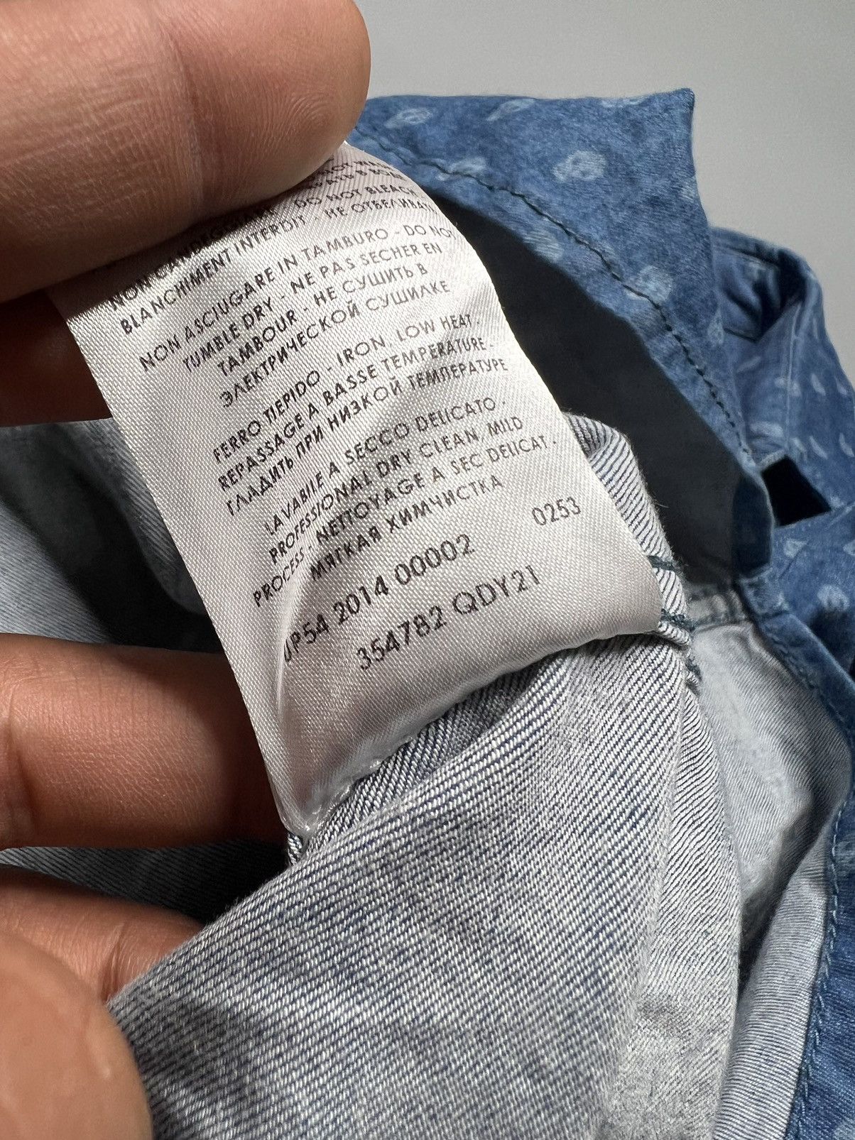 Alexander McQueen Alexander Mcqueen Snap Button down Skull Mono Denim Shirt Size US S / EU 44-46 / 1 - 9 Thumbnail