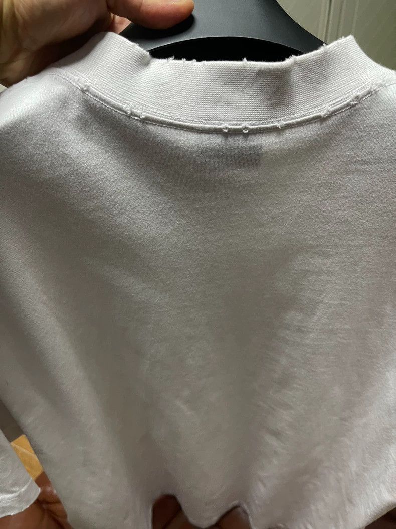Balenciaga Balenciaga Distressed Short Sleeve Size US S / EU 44-46 / 1 - 5 Thumbnail