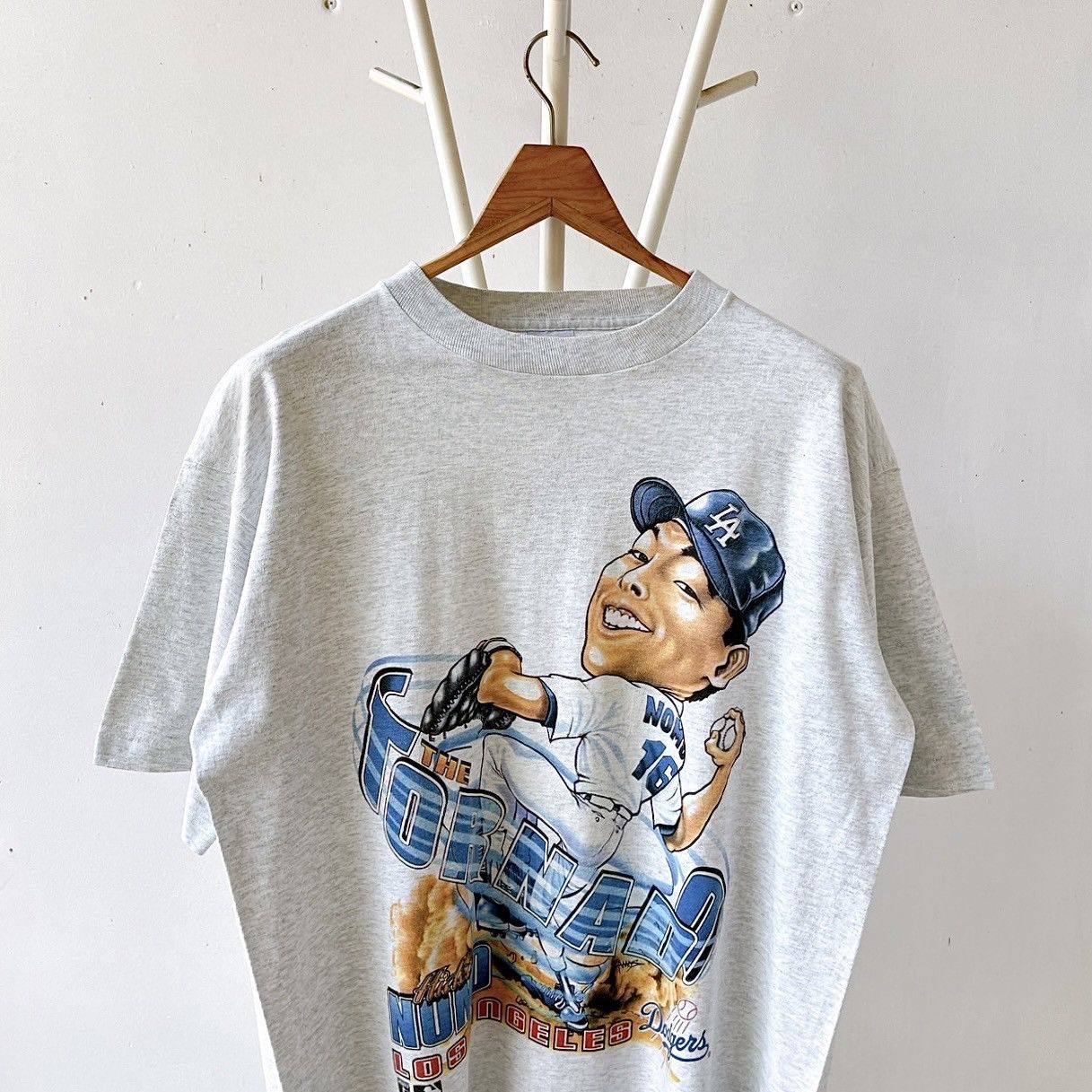 Vintage 90s Hideo Nomo Los Angeles Dodgers player MLB t-shirt/ L Size US L / EU 52-54 / 3 - 3 Thumbnail