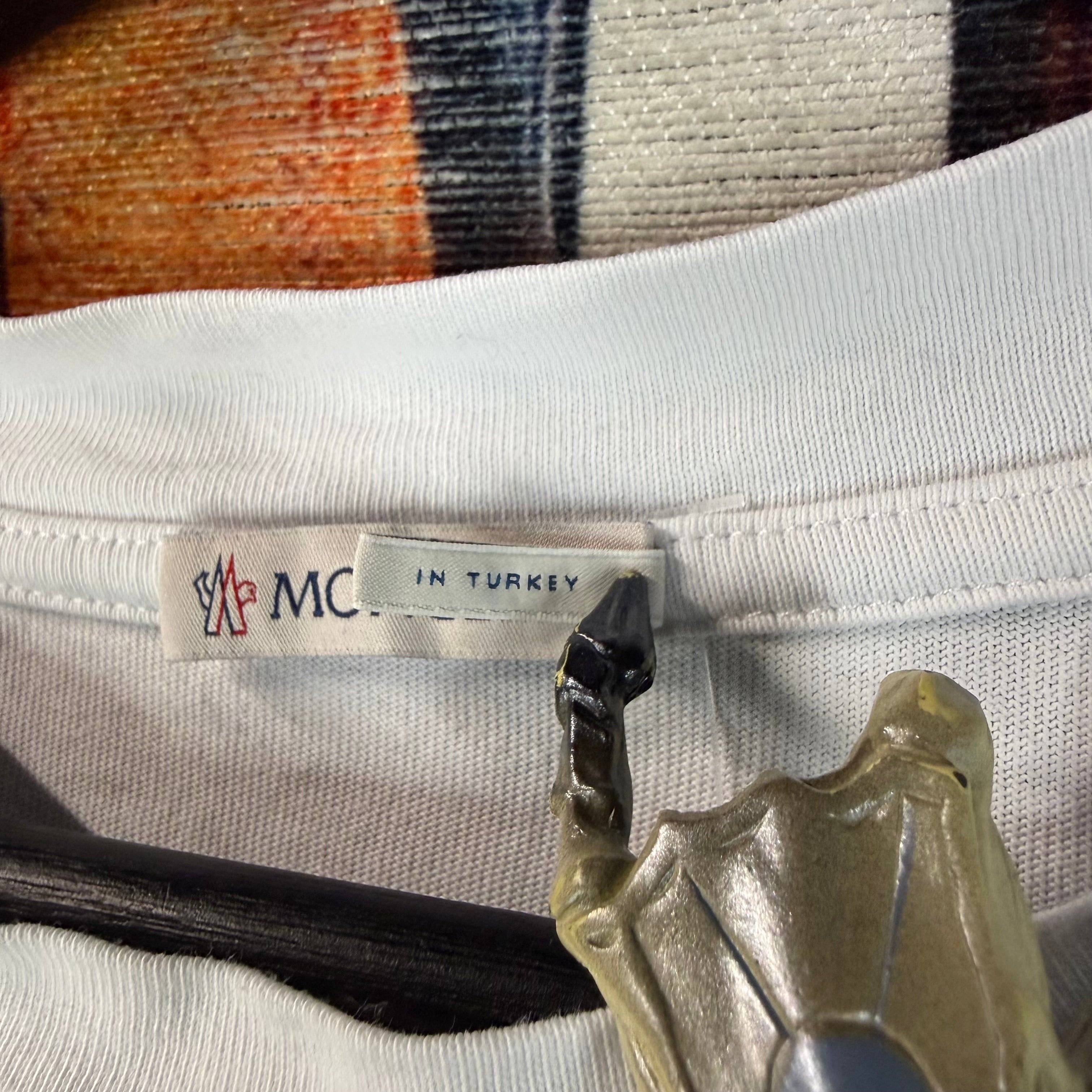 Moncler Moncler Embroidered Logo Longsleeve Size Medium Size US M / EU 48-50 / 2 - 4 Thumbnail