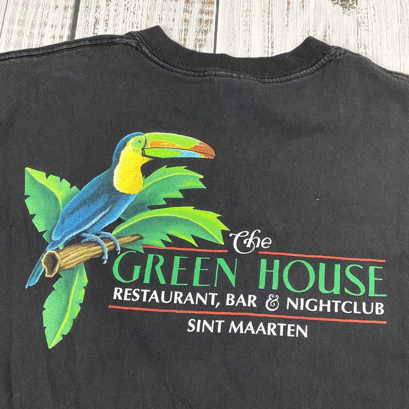 Gildan VTG NIGHTCLUB BAR T-SHIRT SINT MAARTEN GREENHOUSE TROPICAL GRAPHIC MENS L BLACK COTTON KNIT HEAVYWEIGHT CREW NECK SATELLITE? Size US L / EU 52-54 / 3 - 5 Thumbnail