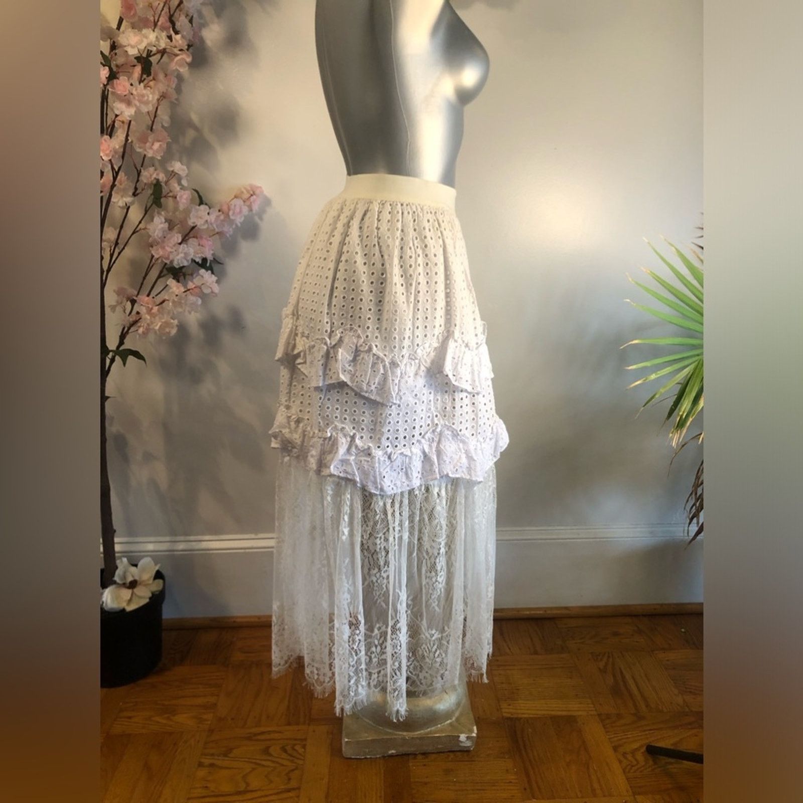 Other Lace skirt maxi white tiered ruffle peasant style. Senlis Size 27" / US 4 / IT 40 - 2 Thumbnail