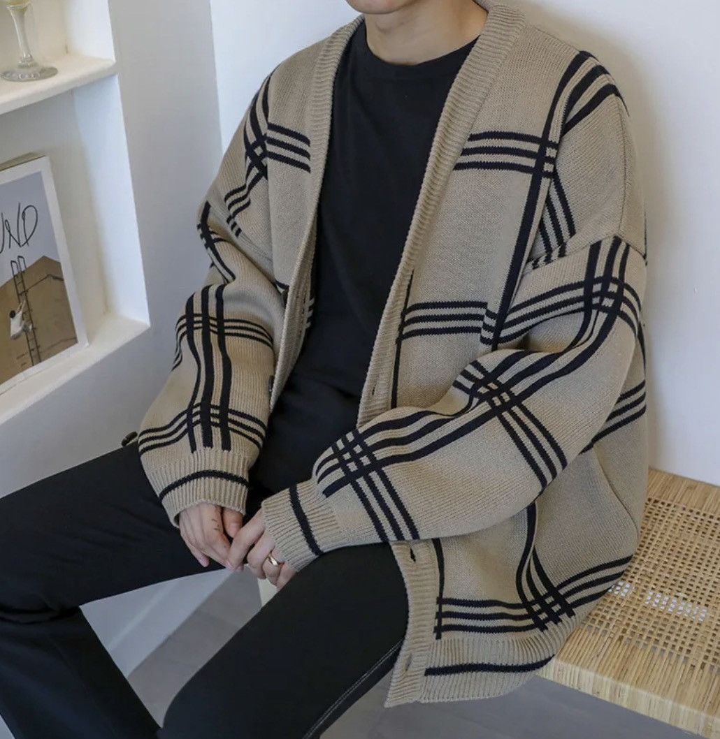 Luxury Knitted Printed Buttons Cardigan