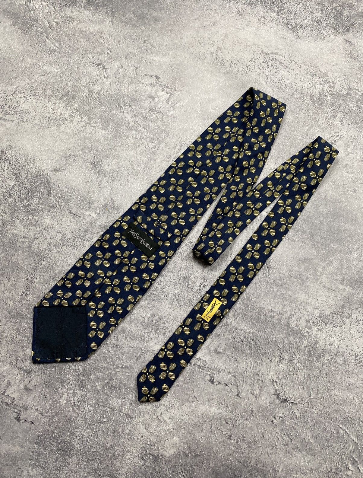 Yves Saint Laurent Yves Saint Laurent YSL Tie Vintage Monogram Old Money 90s Size ONE SIZE - 3 Thumbnail