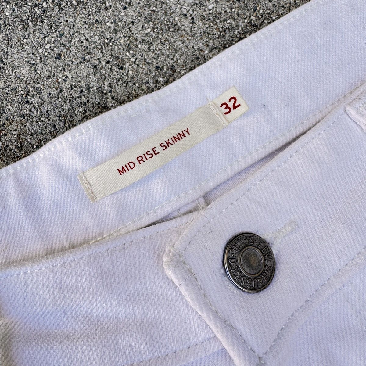 Levi's Levi’s 501 Original Fit – Crisp White Denim, Brand New Size 32" / US 10 / IT 46 - 3 Thumbnail