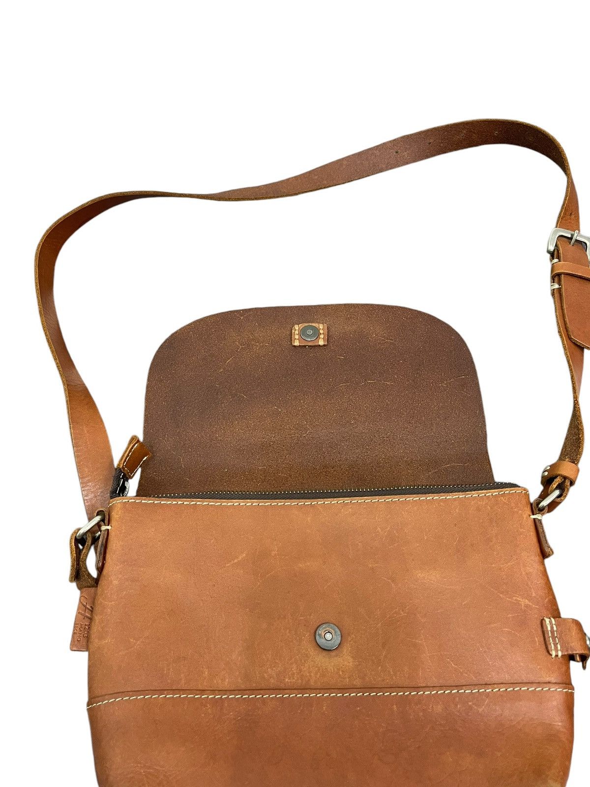 Japanese Brand Full Leather Patina 1203 Mano Fece Cross Body Bag 1🟩2 Size ONE SIZE - 19 Thumbnail