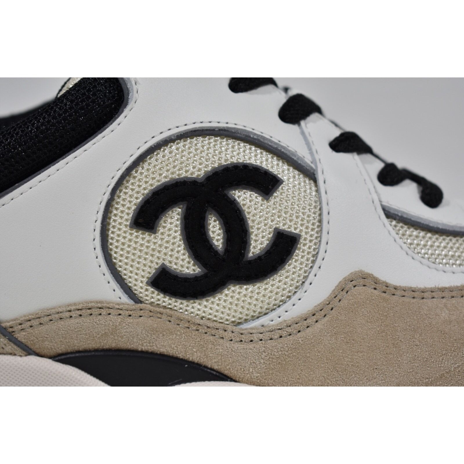 Chanel 22S CC Logo Tie Flat Runner Trainer Sneaker 41.5 Size US 11.5 / IT 41.5 - 3 Thumbnail