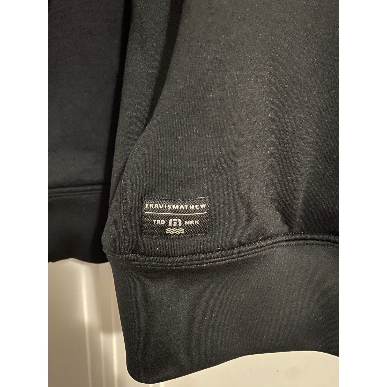TravisMathew TravisMathew Black Crewneck Sweatshirt Men's Size Small Size US S / EU 44-46 / 1 - 2 Thumbnail