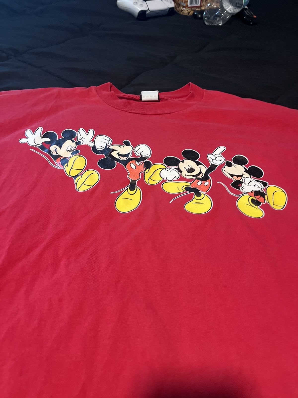 Disney × Mickey Mouse Vintage Mickey Tee ‘Red’ Size US L / EU 52-54 / 3 - 1 Thumbnail