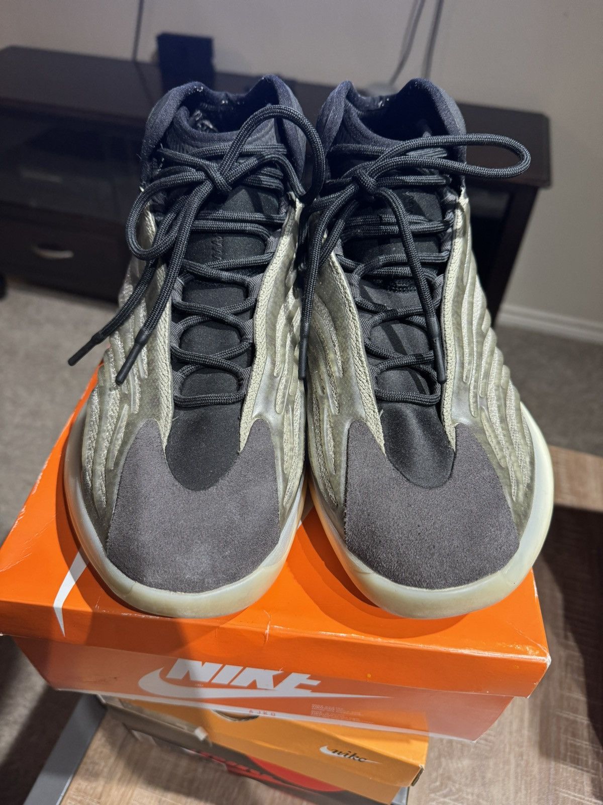 Adidas Yeezy Barium Size US 11.5 / EU 44-45 - 5 Thumbnail