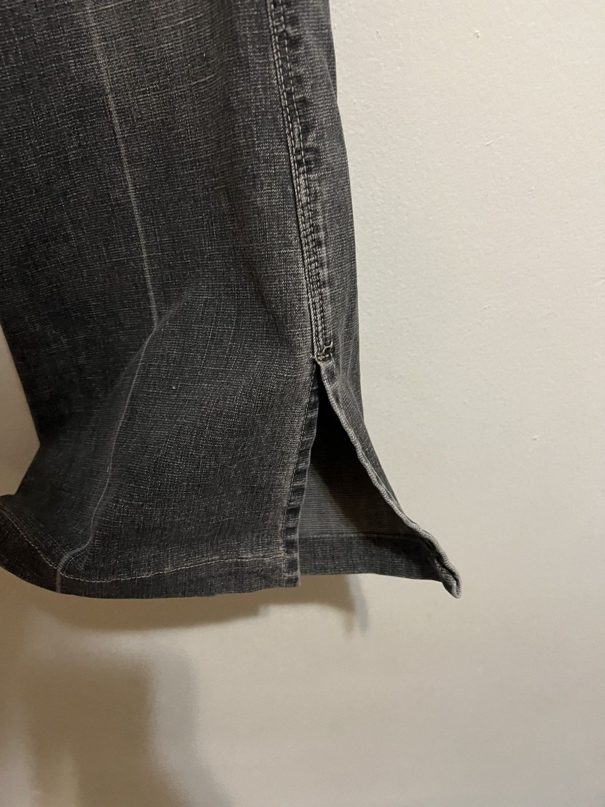 Marithe + Francois Girbaud Marithe + Francois Girbaud Charcoal flare jeans Size 26" / US 2 / IT 38 - 4 Thumbnail