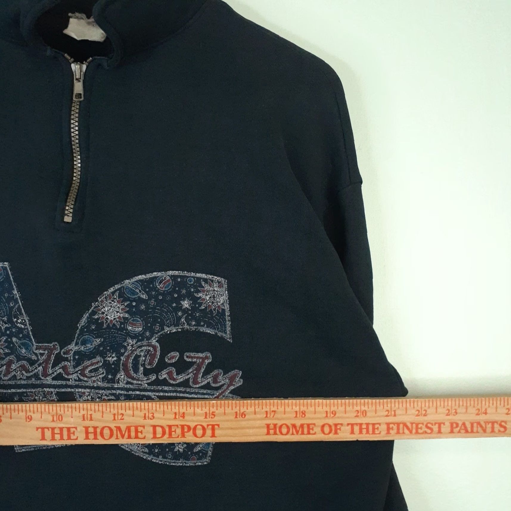 Jerzees VINTAGE Atlantic City 1/4 Zip Long Sleeve Sweatshirt Fits Medium Faded Black Jerzees Unisex Adults Sweatshirt 1/4 Zip City Pullover Casual Size US M / EU 48-50 / 2 - 7 Thumbnail