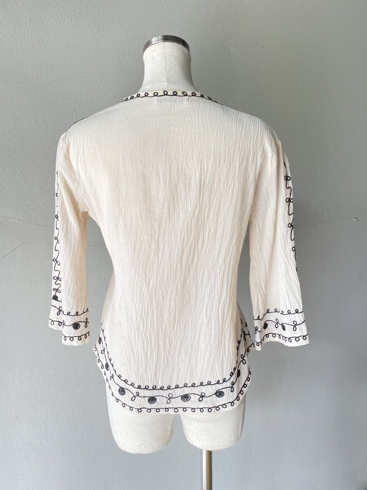 Donna Morgan MORGAN White Blouse with Black Embroidery Size M / US 6-8 / IT 42-44 - 12 Thumbnail
