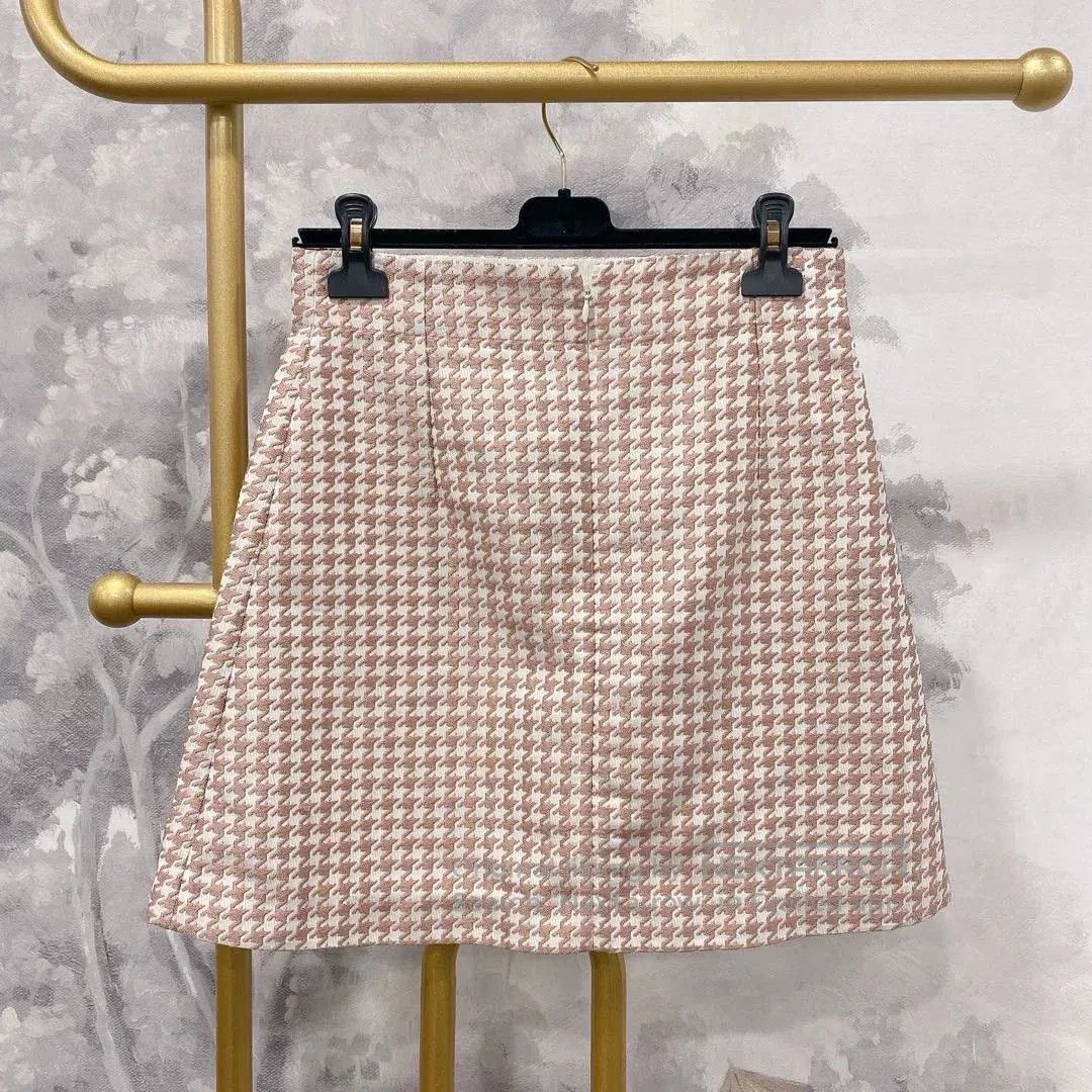 Dior Dior A-line Women's Skirt. Size 37" - 2 Thumbnail