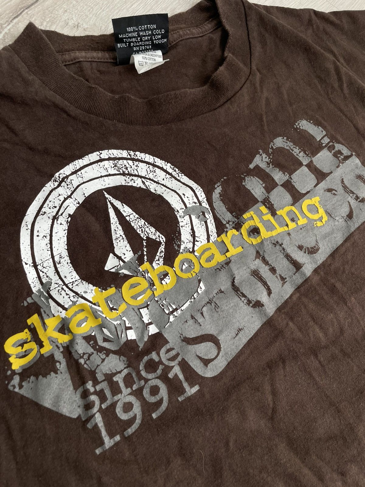 Vintage × Volcom Vintage 90s Volcom Skateboarding Faded T-shirt Sk8 Print Size US L / EU 52-54 / 3 - 7 Thumbnail