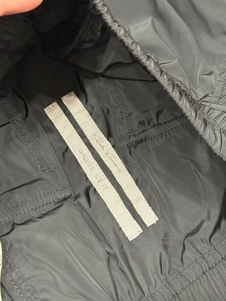 Rick Owens RICK OWENS Nylon Seven Quarter Pants Size US 34 / EU 50 - 6 Thumbnail