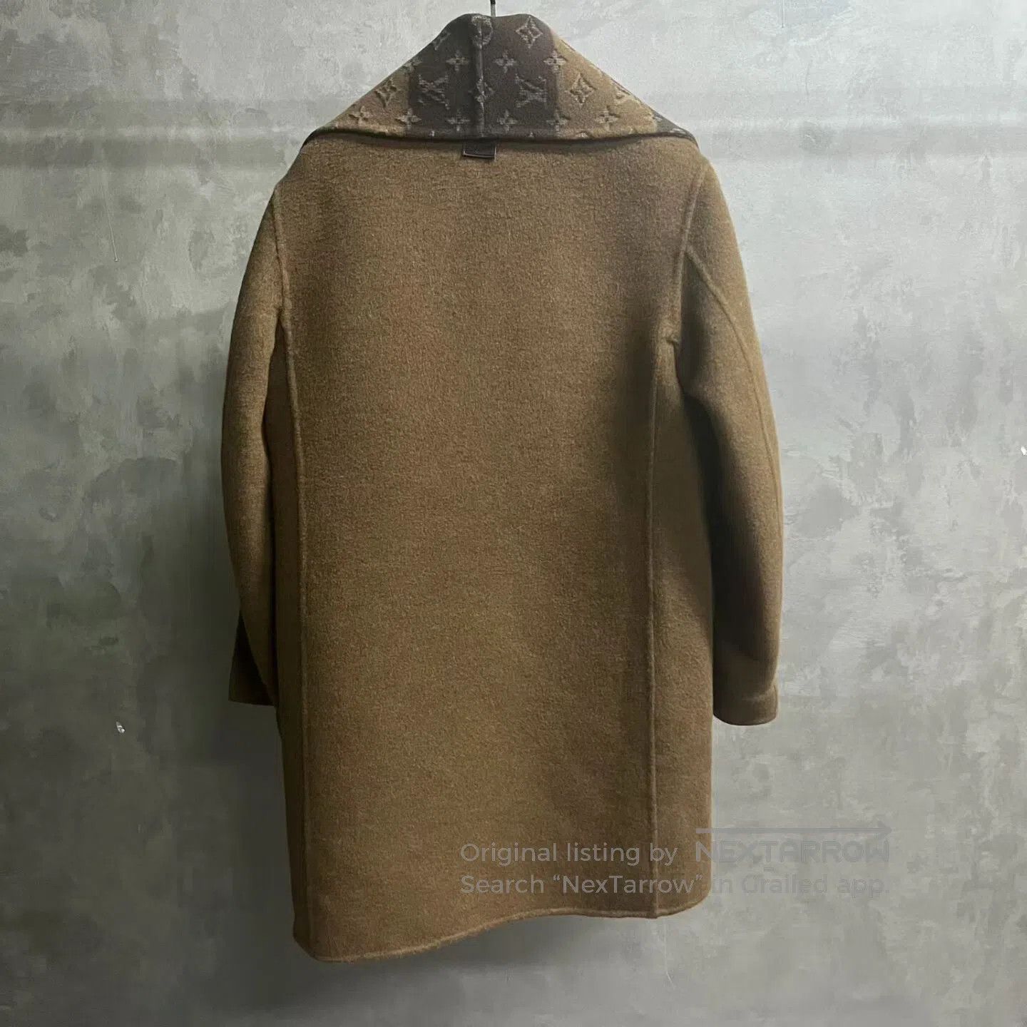 Louis Vuitton Louis Vuitton embossed mixed-color coat| Size US S / EU 44-46 / 1 - 6 Thumbnail