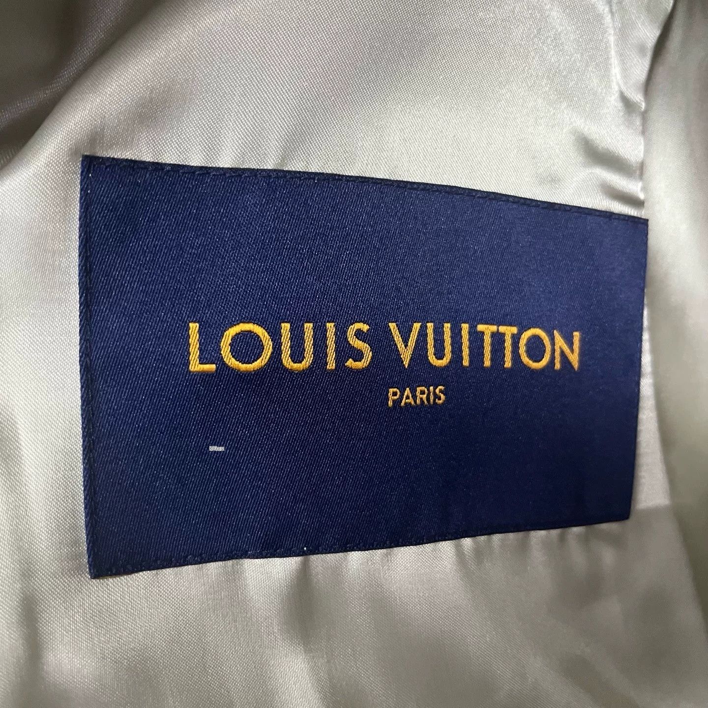 Louis Vuitton Louis Vuitton White Color Block Cartoon Leather Jacket Size US M / EU 48-50 / 2 - 4 Thumbnail