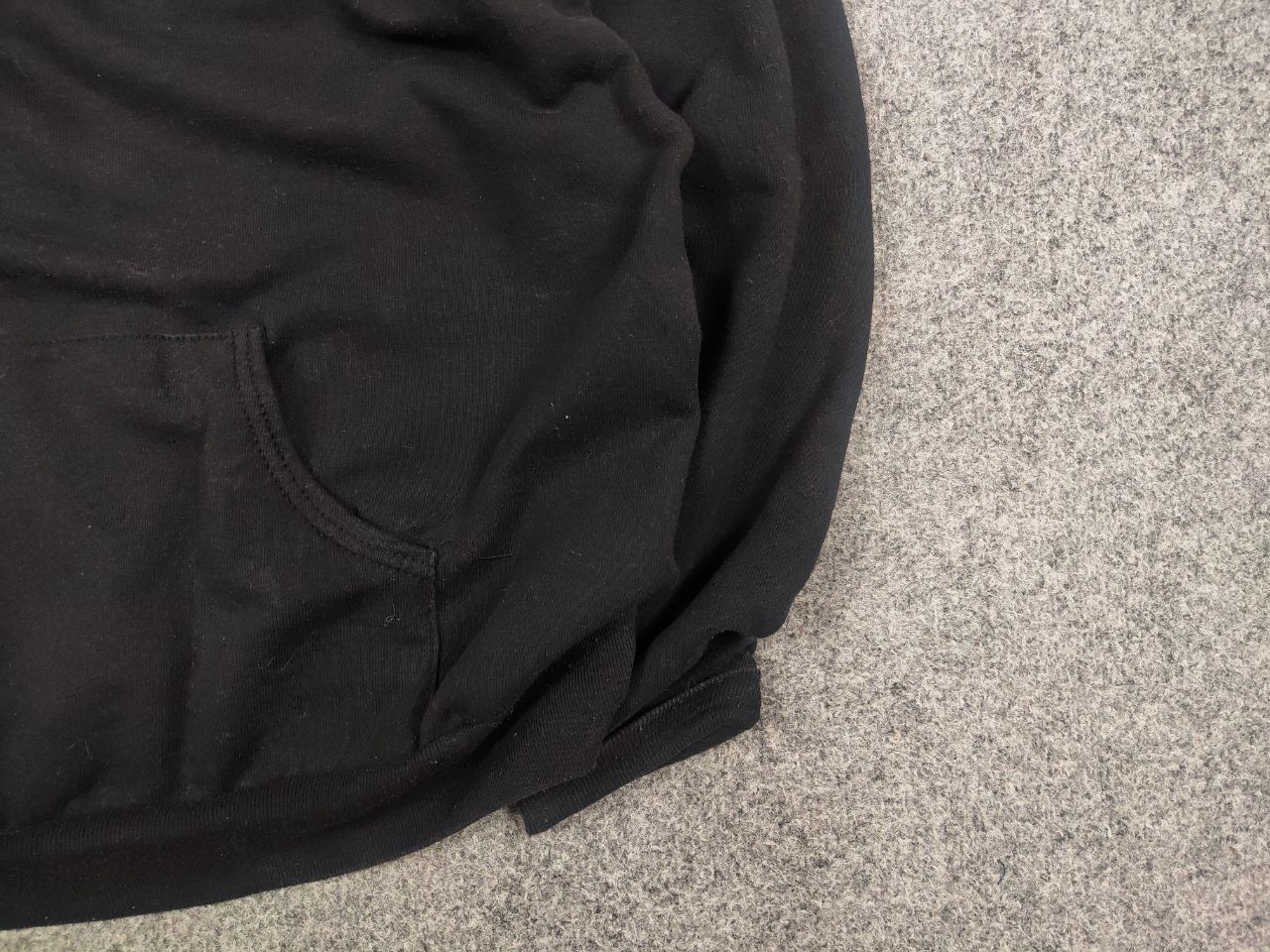 Fruit Of The Loom Vintage 90's fruit of the loom Black Faded Hoodie USA Style Size US XL / EU 56 / 4 - 6 Thumbnail